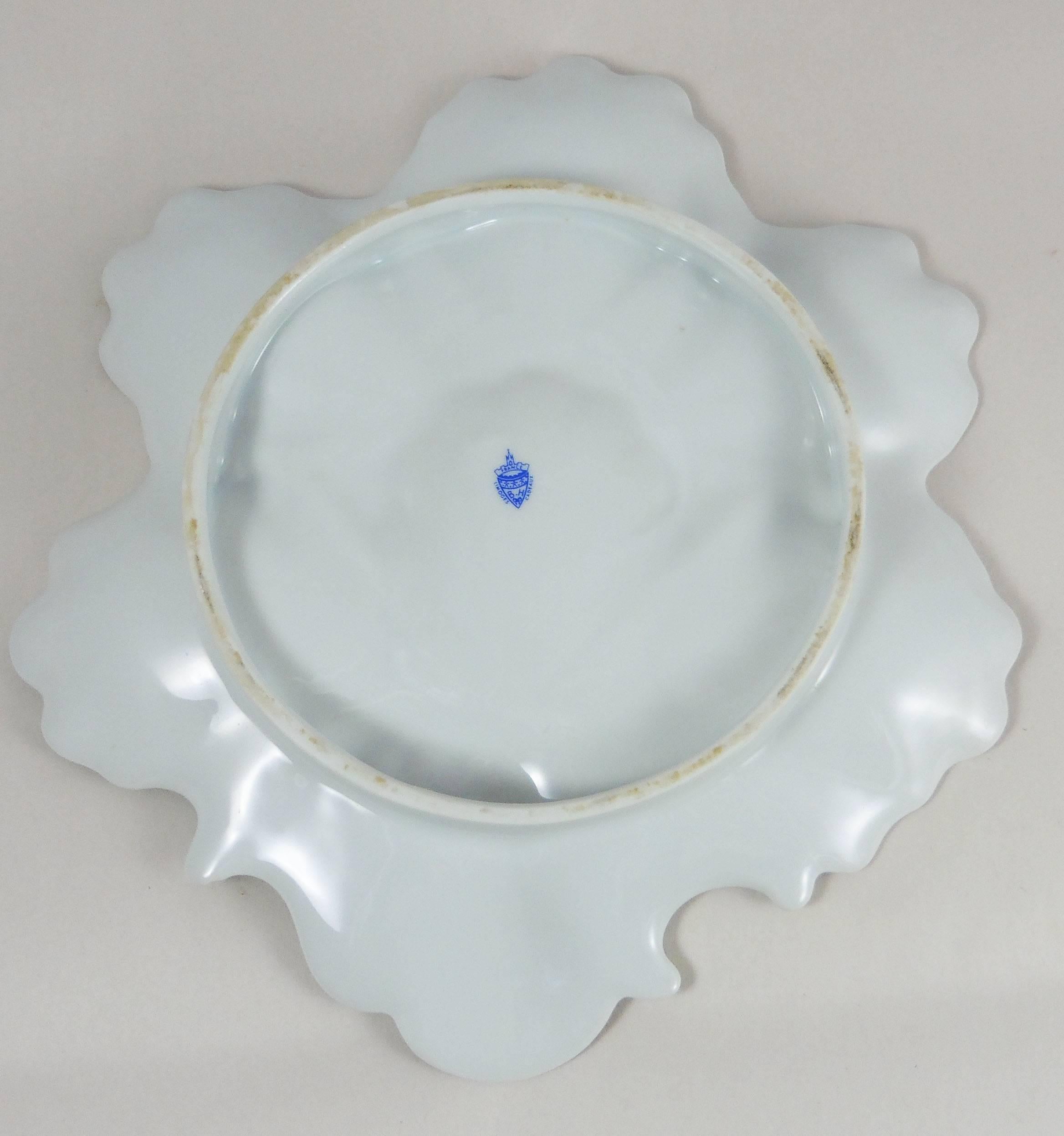 Aesthetic Movement Porcelain Oyster Plate with Seaweeds Limoges, circa 1900
