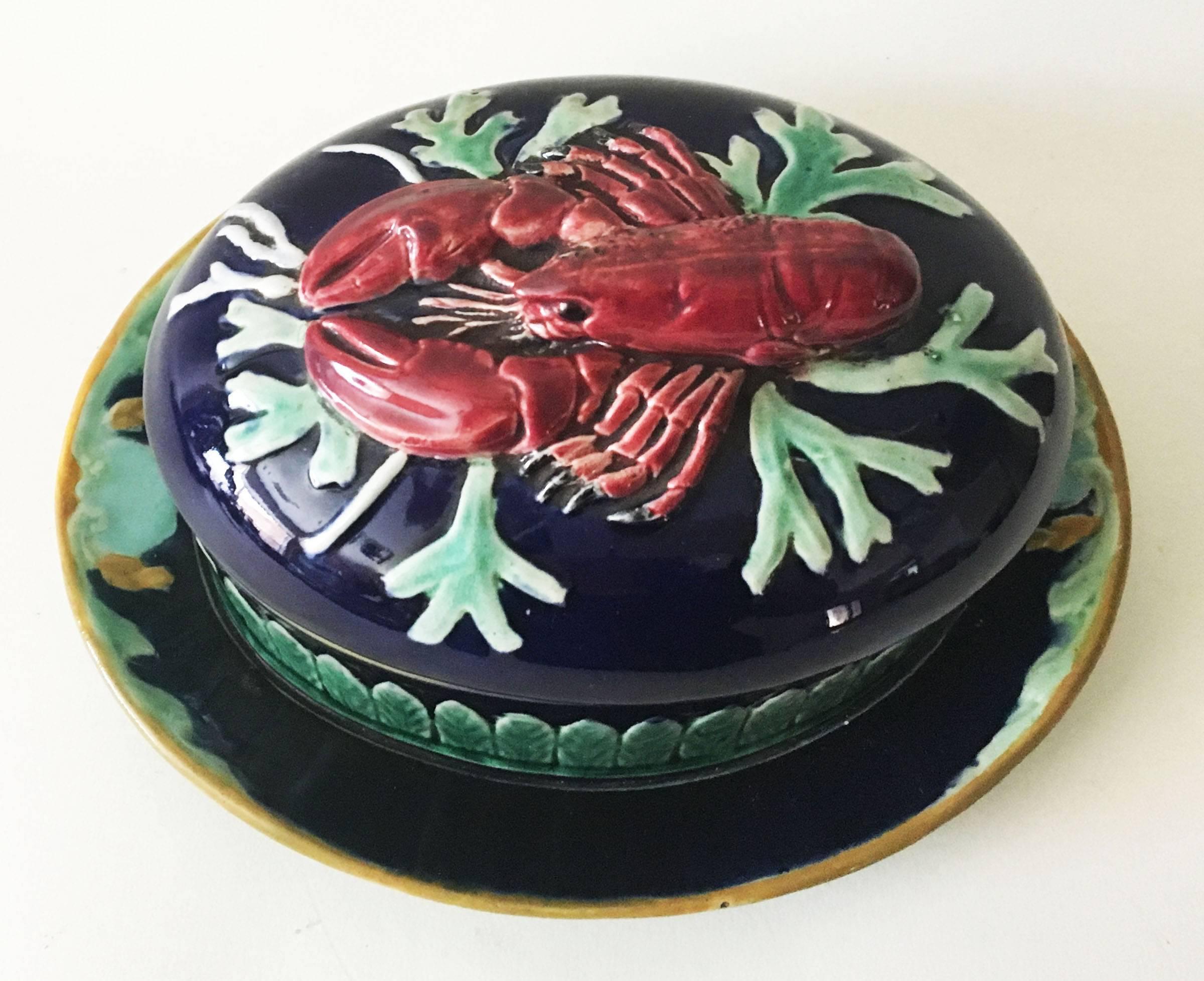 Rare 19th Victorian Majolica lobster pate tureen signed Joseph Holcroft.
The lid is decorated with a lobster on seaweeds.