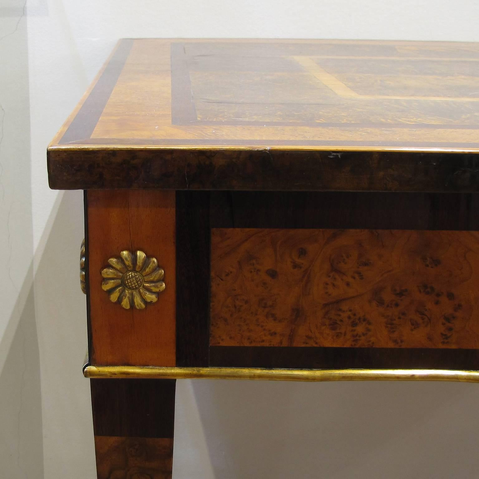 Italian Late 18th Century Louis XVI Desk in Palisander, Walnut and Olive Wood 2
