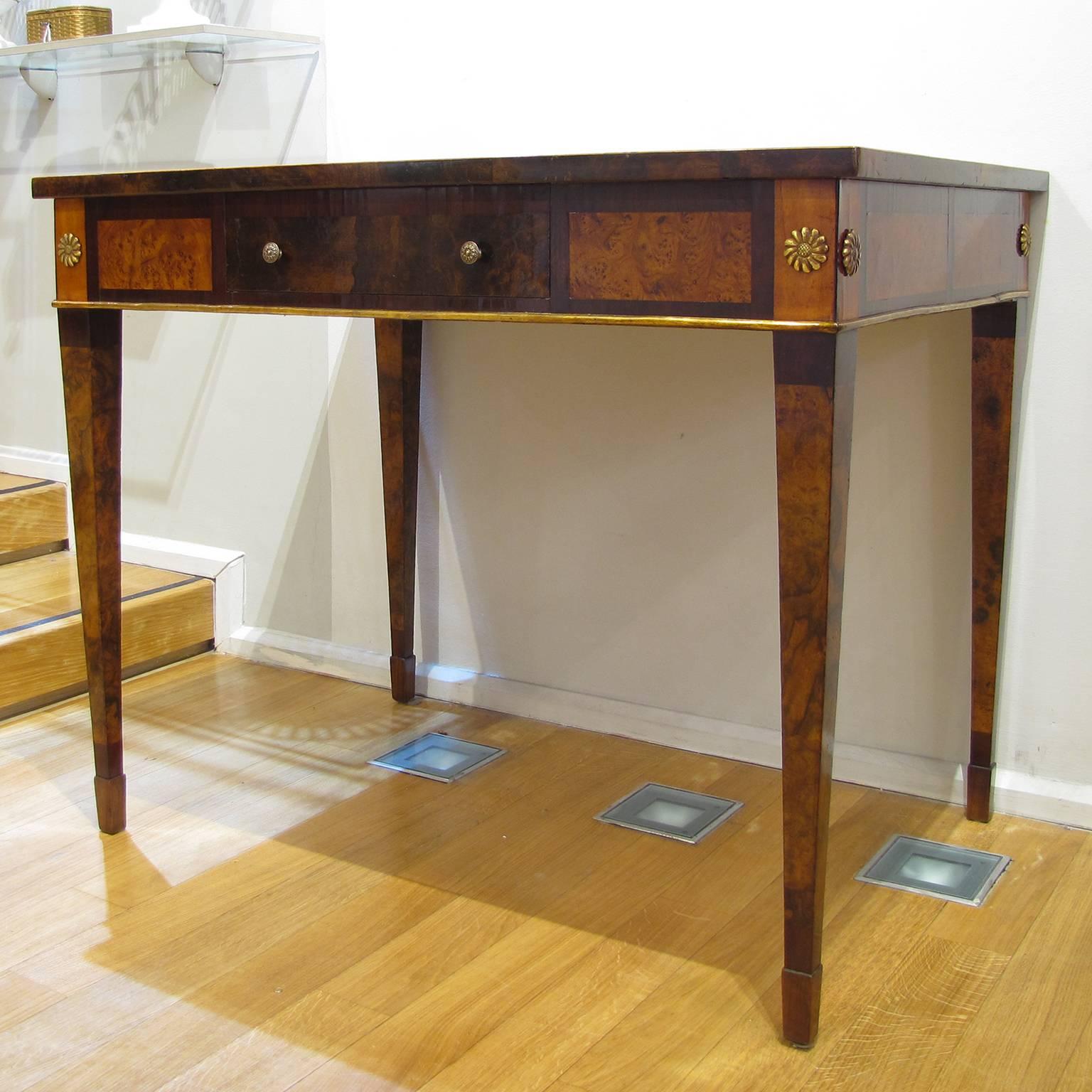 Italian Late 18th Century Louis XVI Desk in Palisander, Walnut and Olive Wood 5