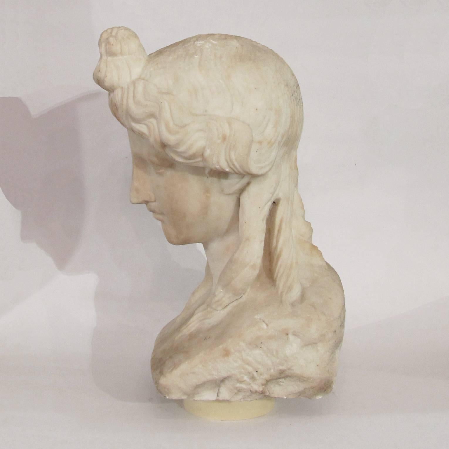 Italian Late 18th Century Carved White Marble Bust of Antinous In Good Condition In Firenze, IT