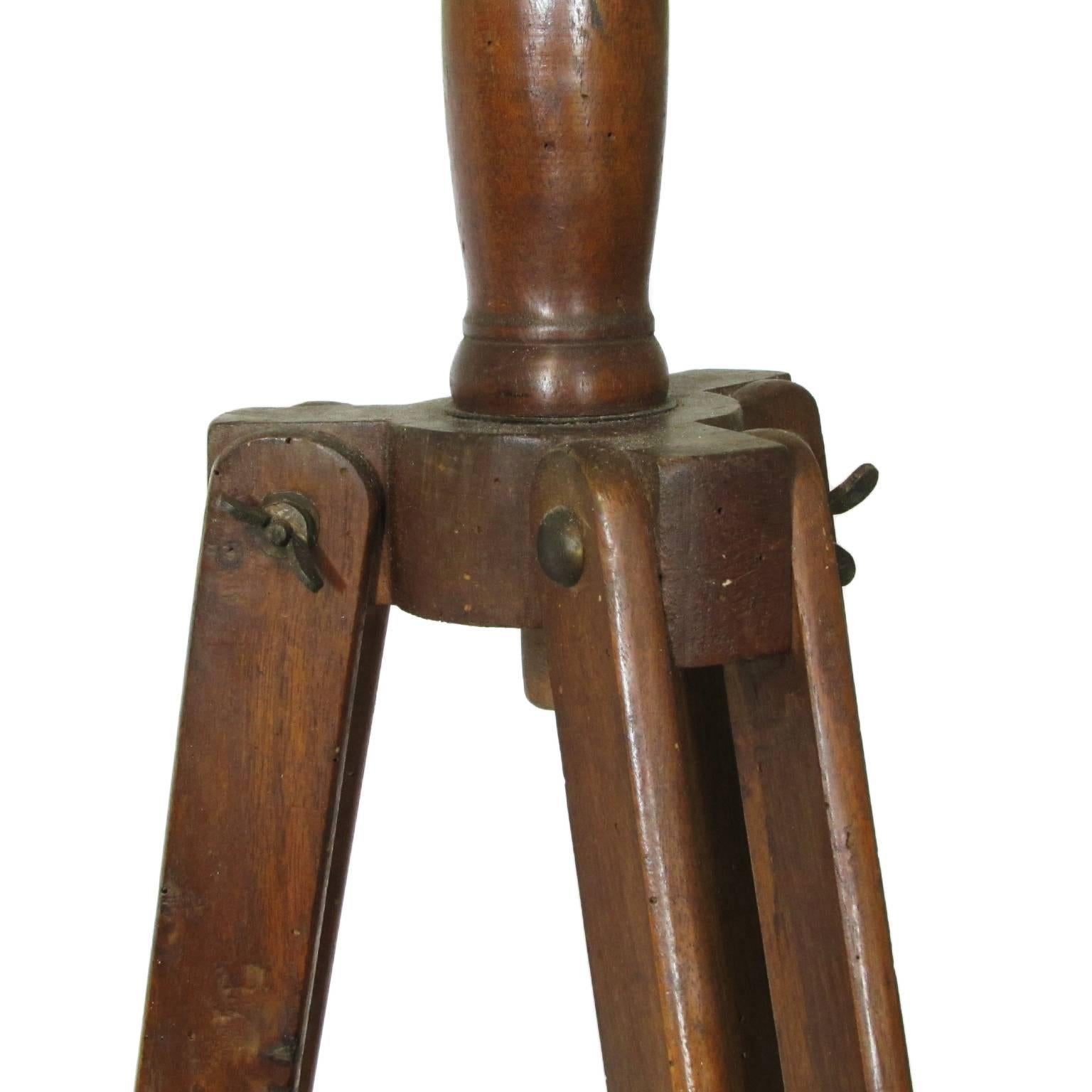 English 19th Century Astronomical Telescope in Brass on Wooden Tripod 2