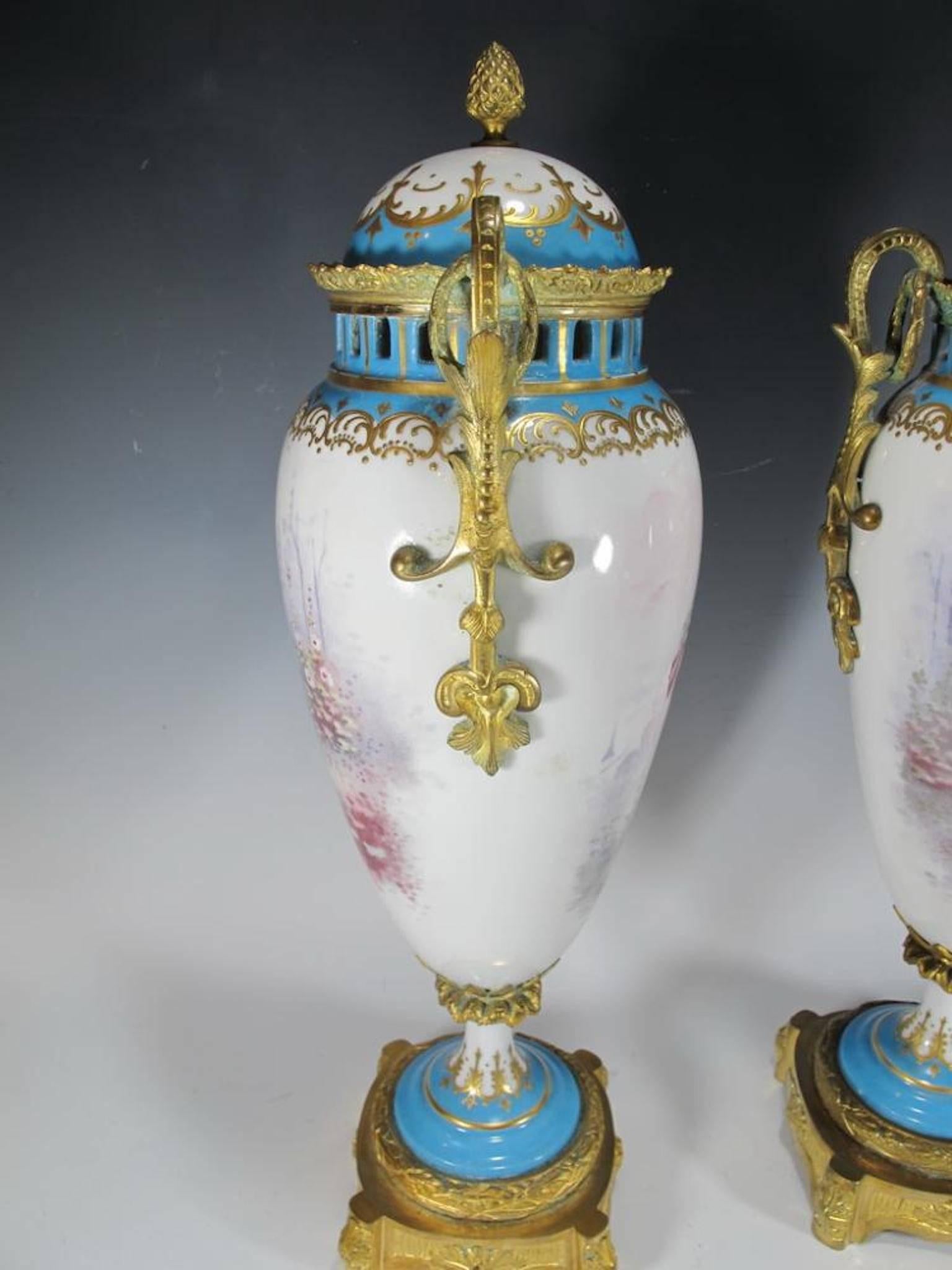Antique French Sevres Pair of Bronze and Porcelain Urns In Good Condition In Washington Crossing, PA