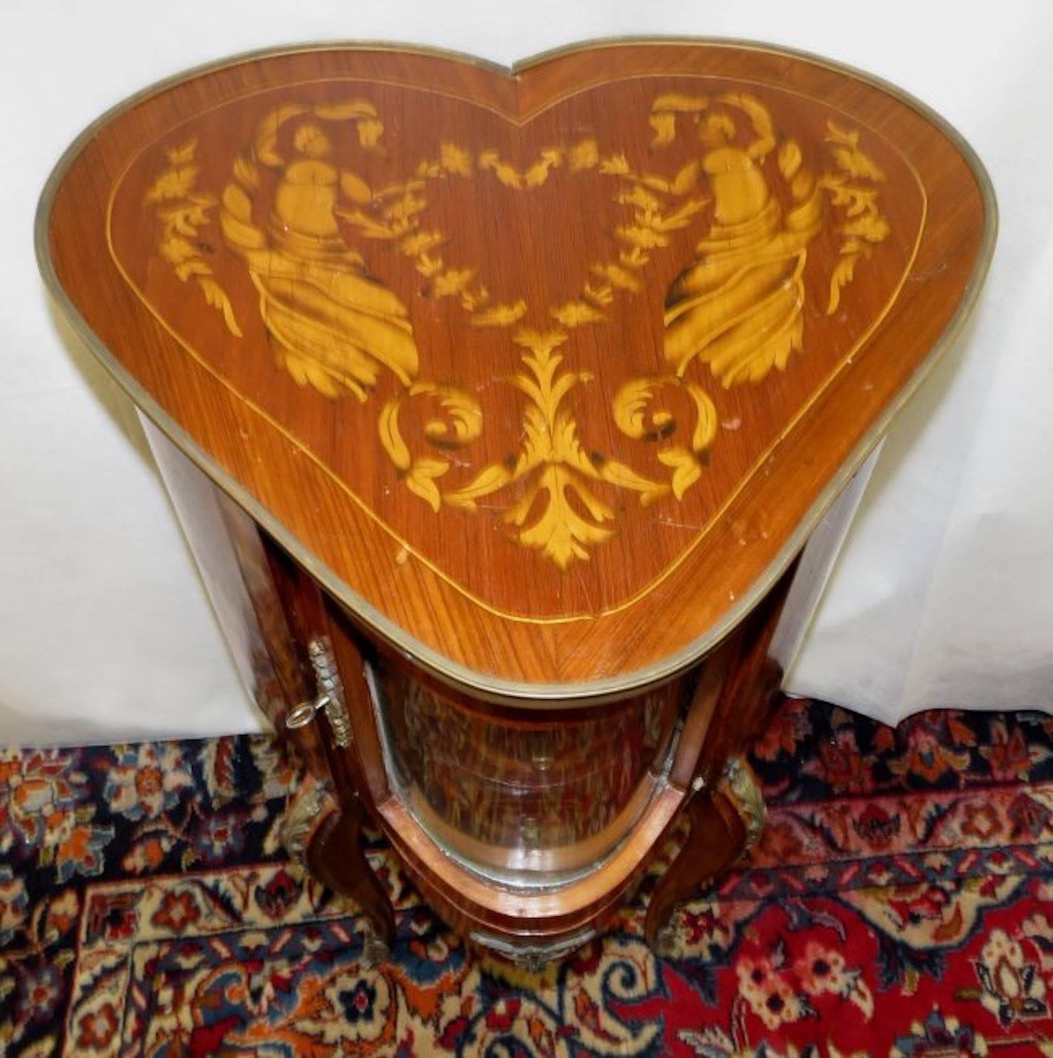 French Heart Shaped Table Marquetry with Glass Door, 20th Century For Sale
