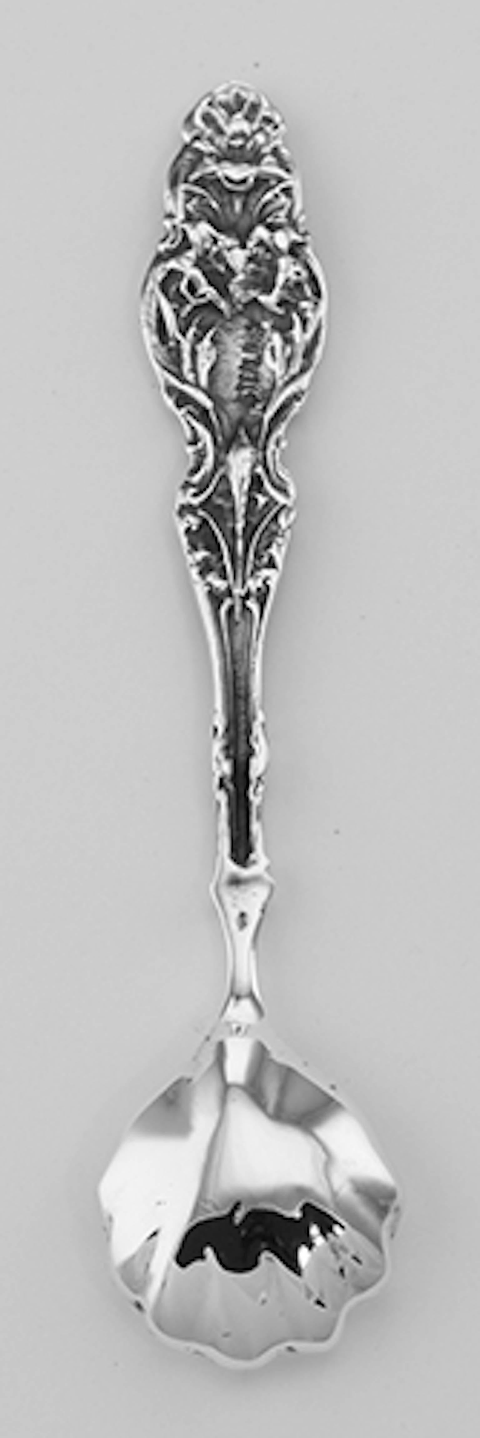 Vintage style sterling silver master salt spoon #MS-10. This salt spoon is new and a quality sterling silver antique and collectible reproduction. Measures: Width: Bowl 3/4 Inch, length: 3 1/4 inches Approximate weight: 8.1 grams. Color: Silver