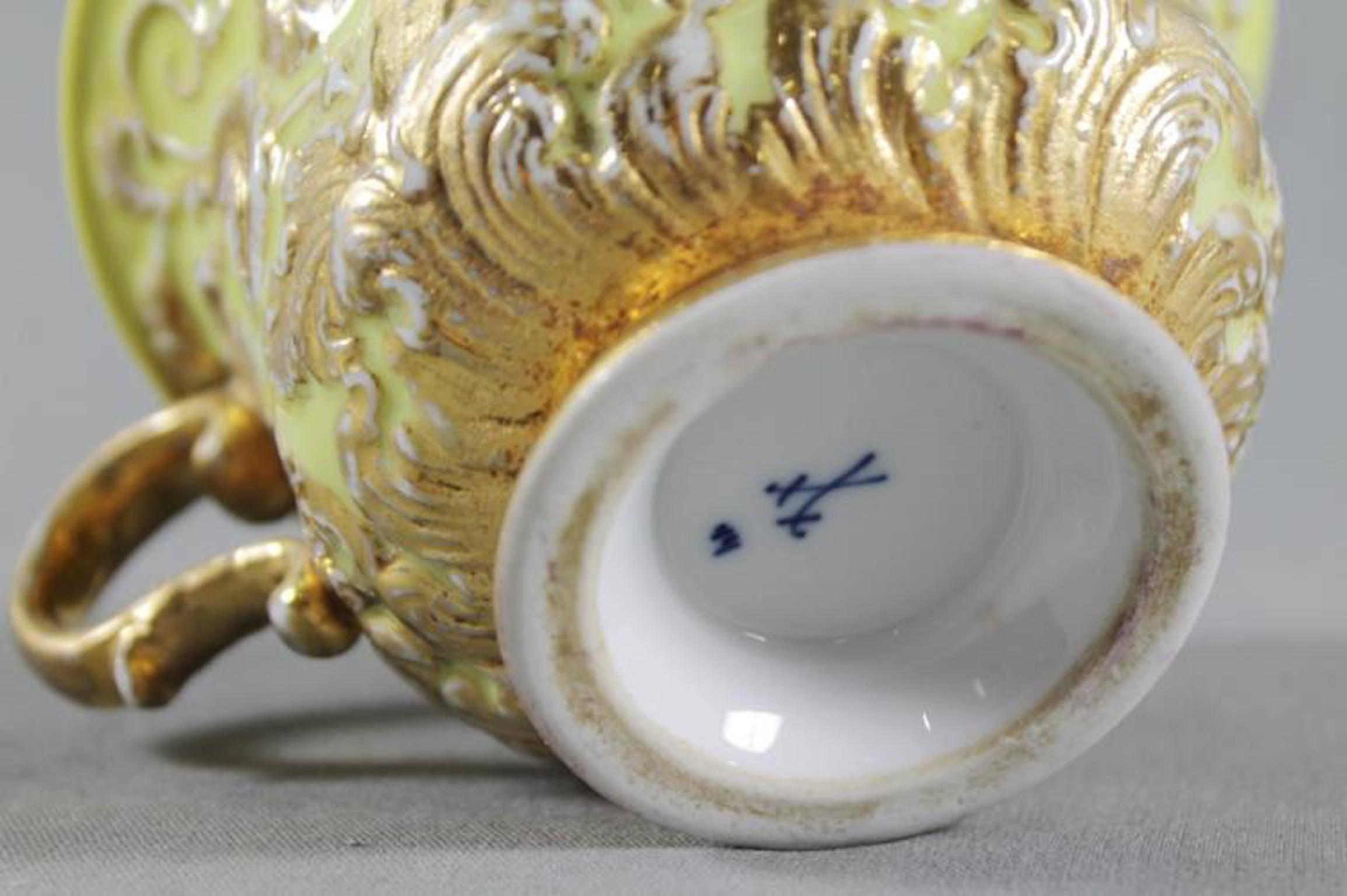 19th Century German Meissen Cup and Saucer Gold Gilt For Sale 1