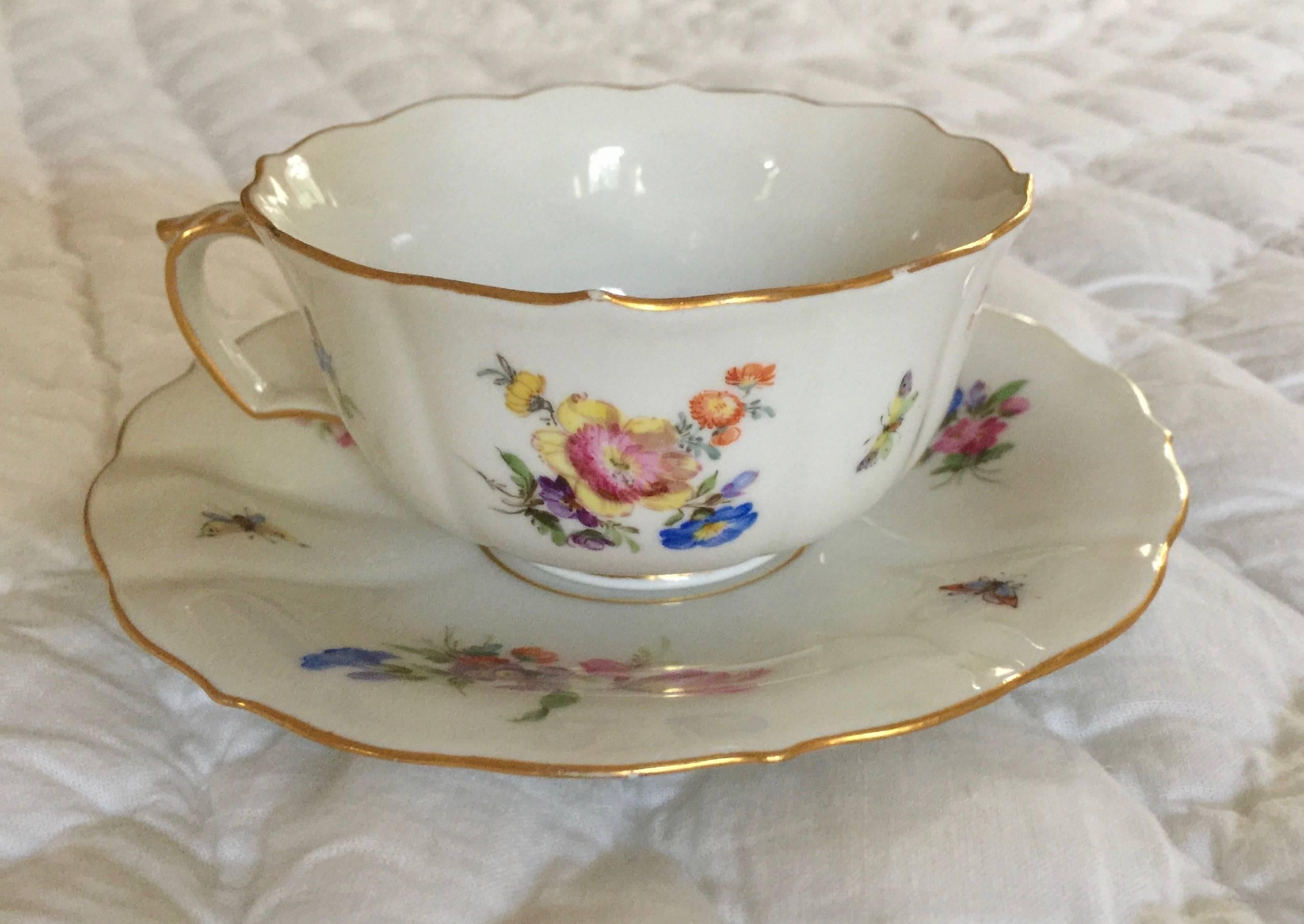 19th Century Meissen  Porcelain Painted Gilt Cup & Saucer In Excellent Condition For Sale In Washington Crossing, PA