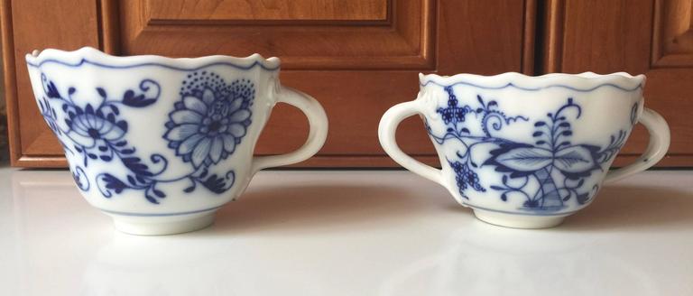 Meissen Blue Onion Cups and Saucers Set of Eight In Good Condition For Sale In Washington Crossing, PA