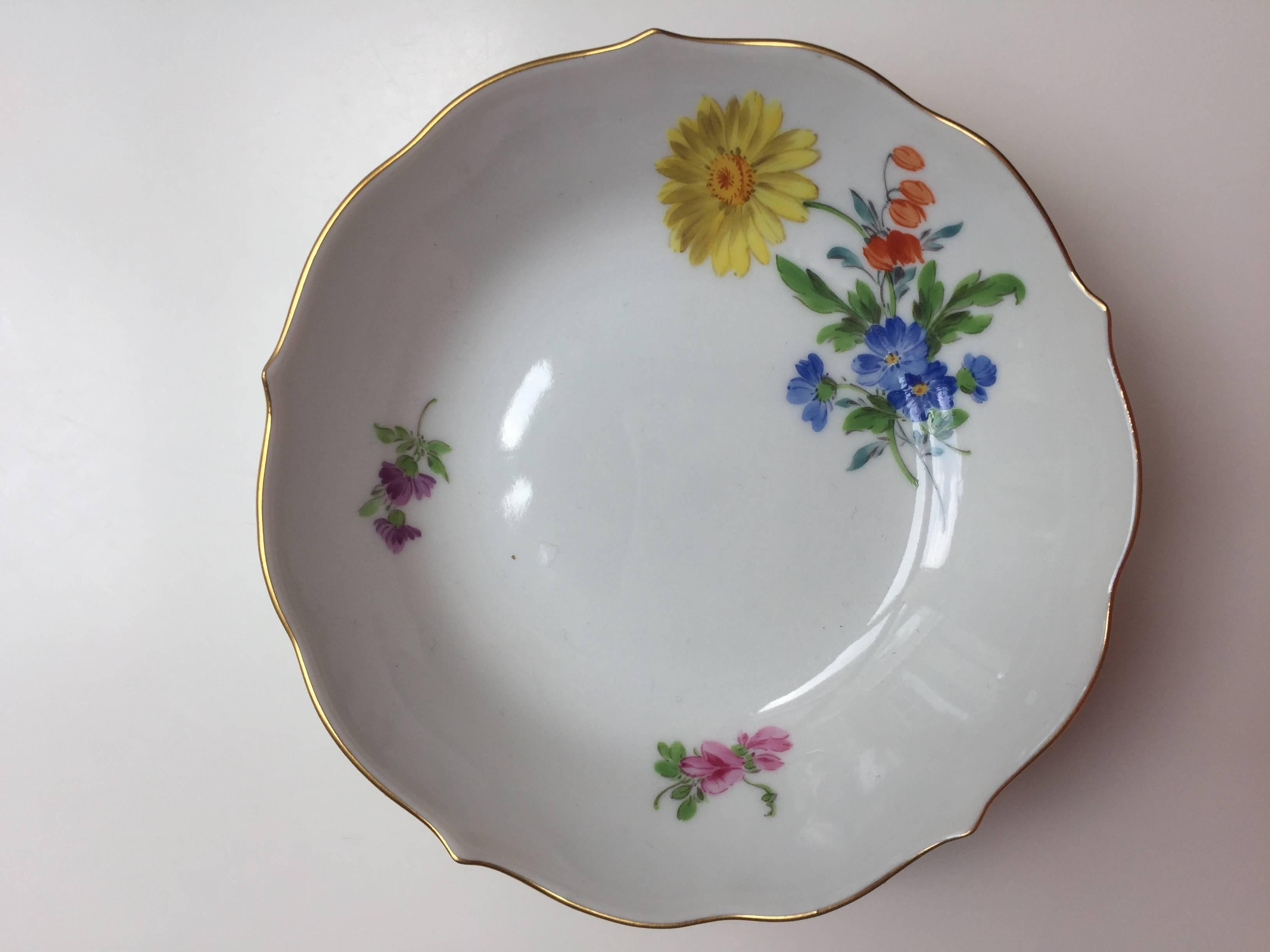Late 19th Century Meissen Cake Plate Cup and Saucer In Good Condition For Sale In Washington Crossing, PA