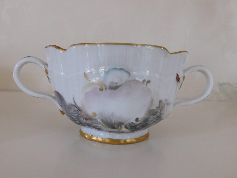 Meissen Porcelain Swan Service Cup and Saucer Porzellan Schwanenservice Tasse 
Cup 6 In. W x 3.38 In. D x 2.38 In. H
Saucer 5.25 x 1 In. H
 A soup cup and saucer from the famous Swan Service made by Meissen in the early 20th century during the