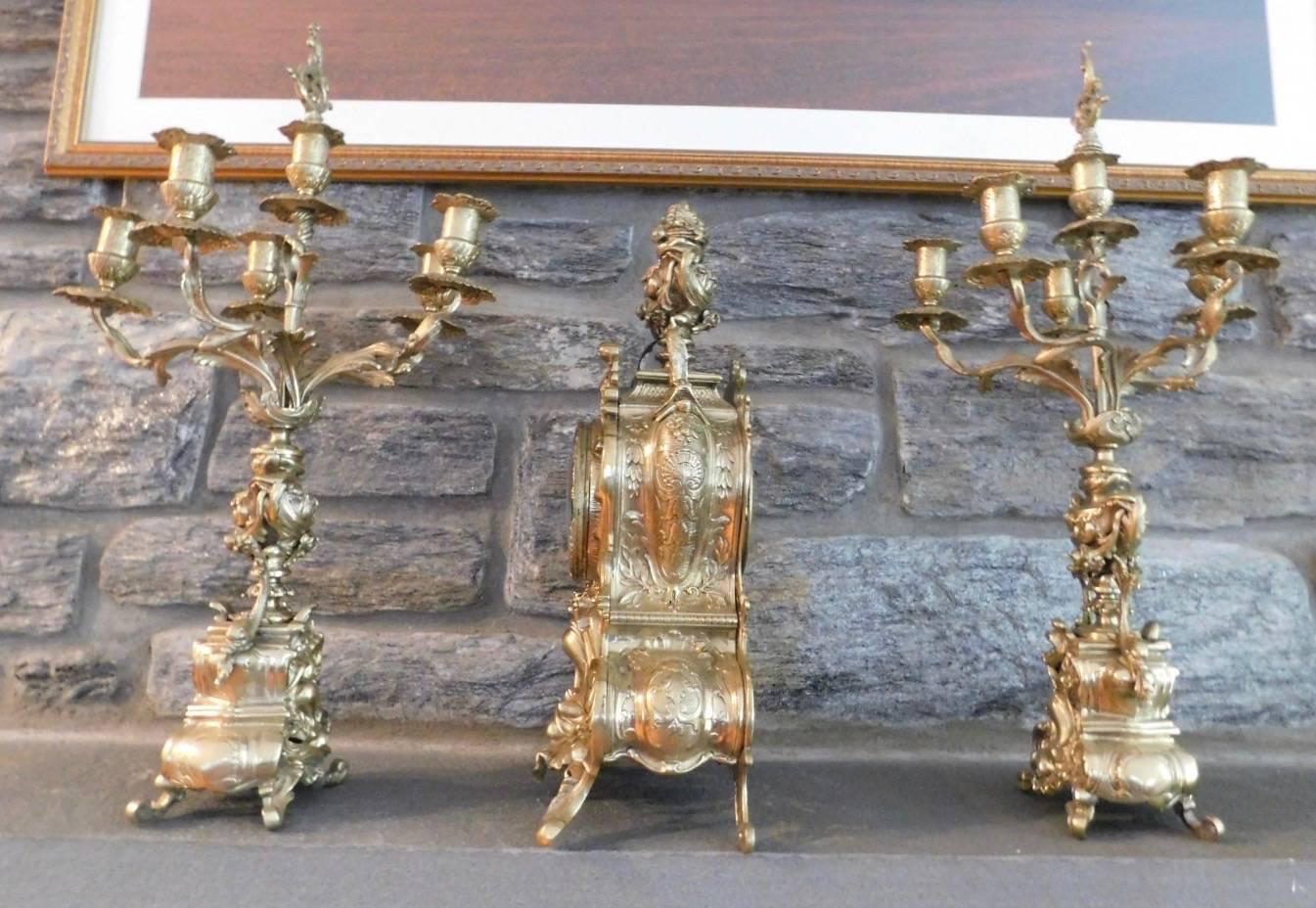 19th Century, French Brass Garniture Clock Set with Candelabras In Good Condition For Sale In Washington Crossing, PA