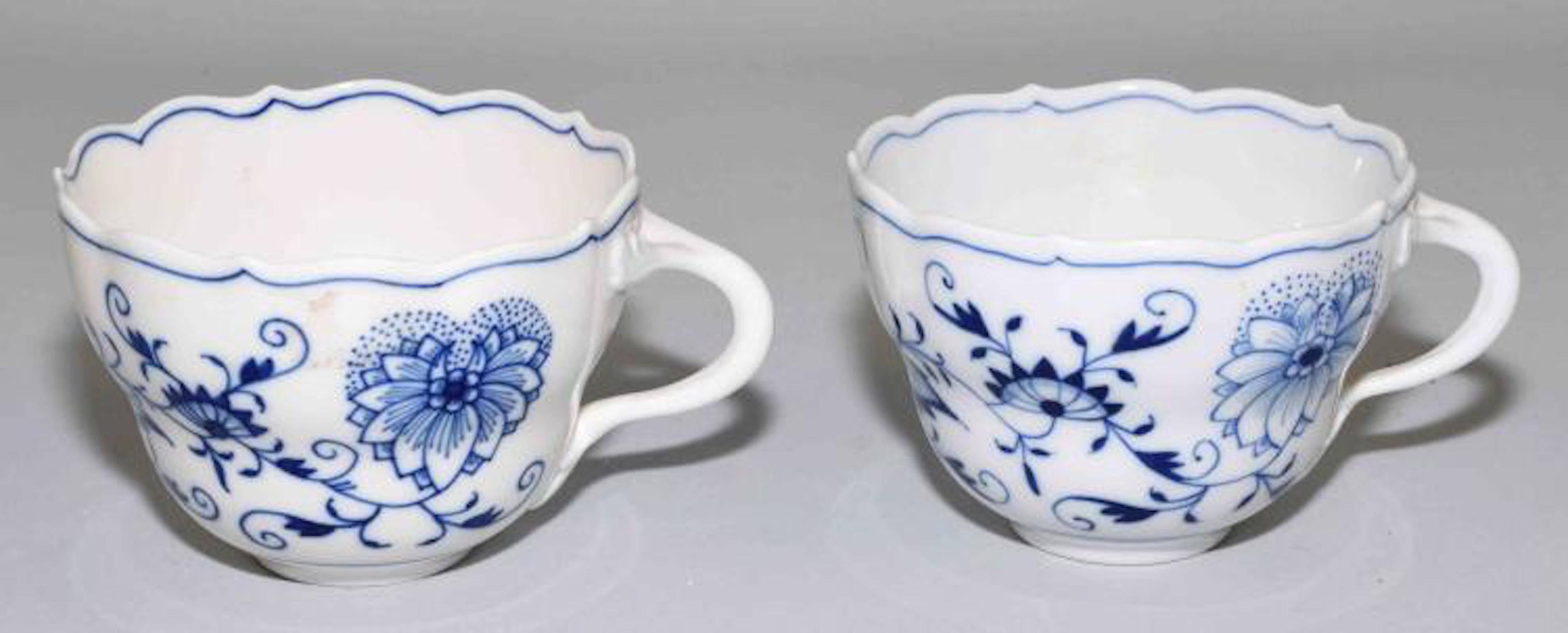 German Meissen Porcelain Blue Onion Cups and Saucers, Set of Two For Sale