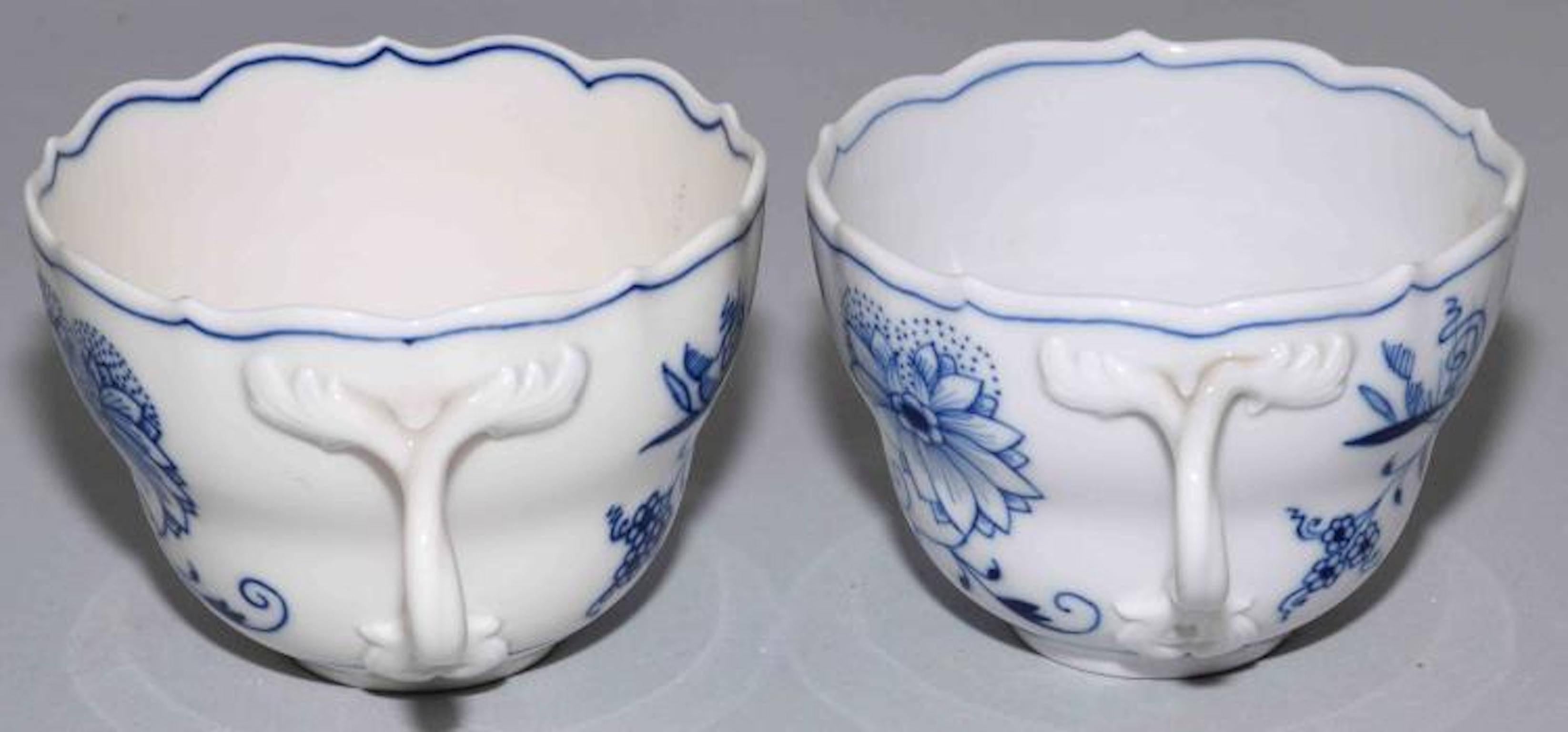 19th Century Meissen Porcelain Blue Onion Cups and Saucers, Set of Two For Sale