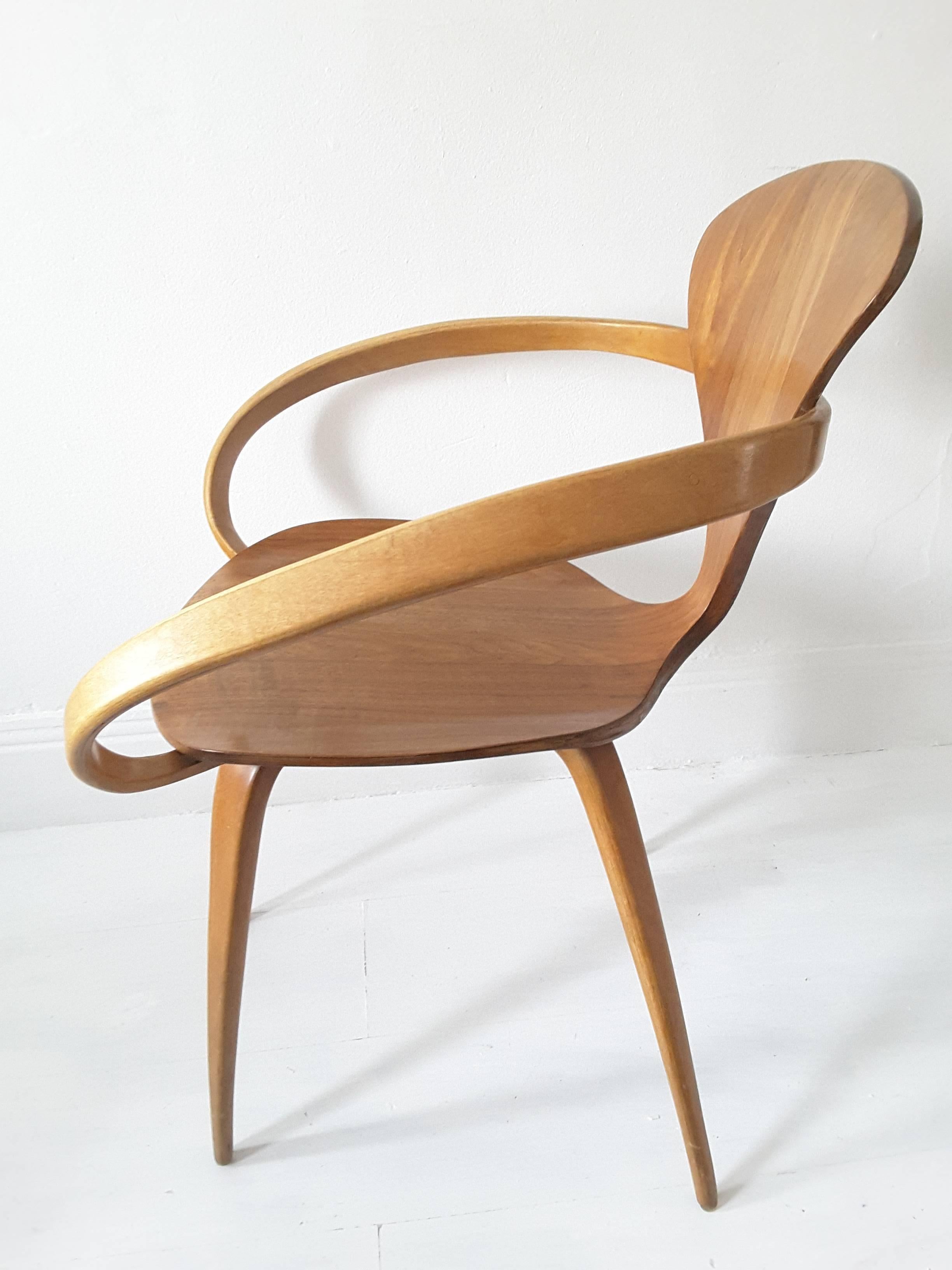 Mid-Century Bent Plywood Cherner Chair Designed by Norman Cherner for Plycraft 1