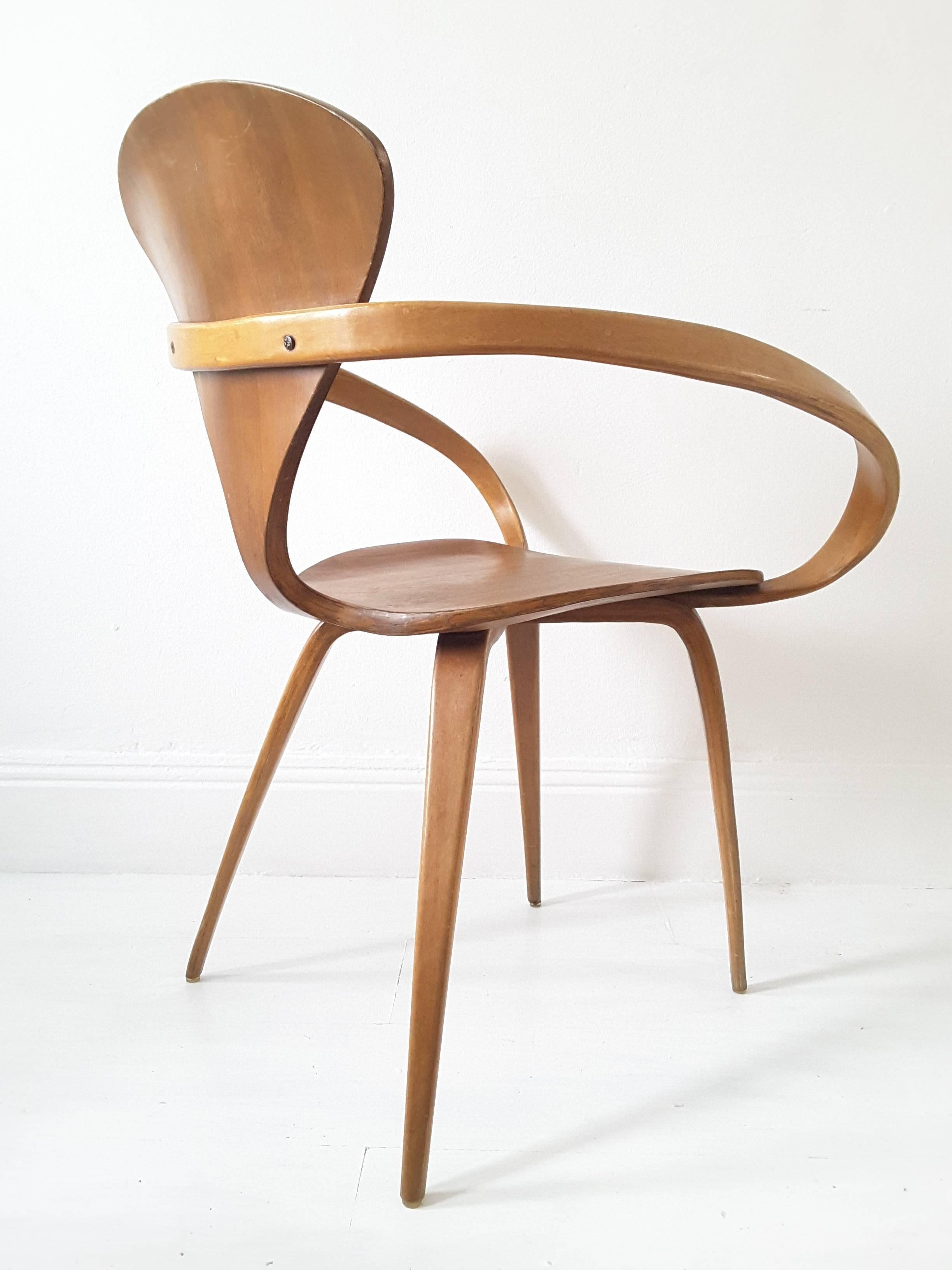 Mid-Century Modern Mid-Century Bent Plywood Cherner Chair Designed by Norman Cherner for Plycraft