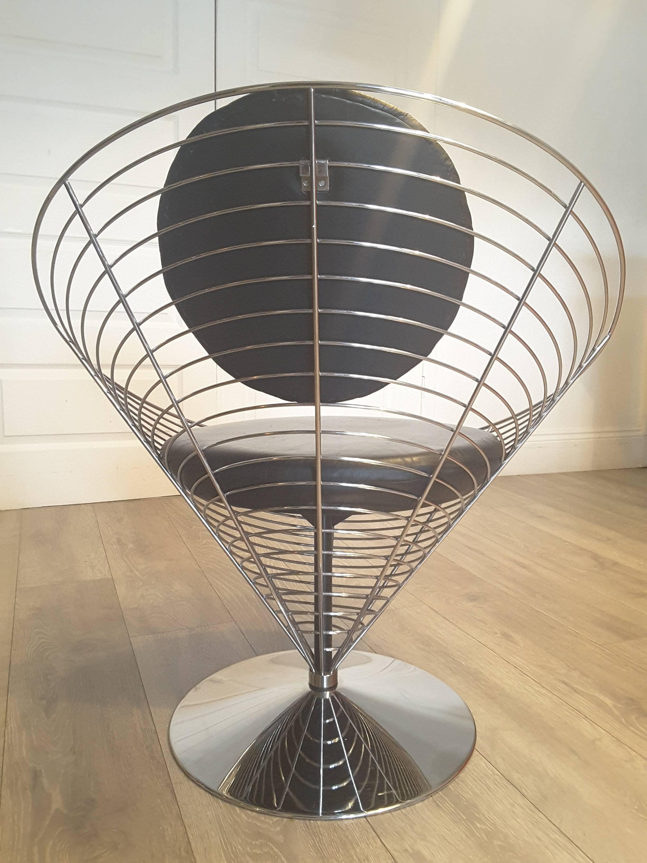 Mid-Century Modern Leather Wire Cone Swivel Chair by Verner Panton In Excellent Condition In Harrogate, GB