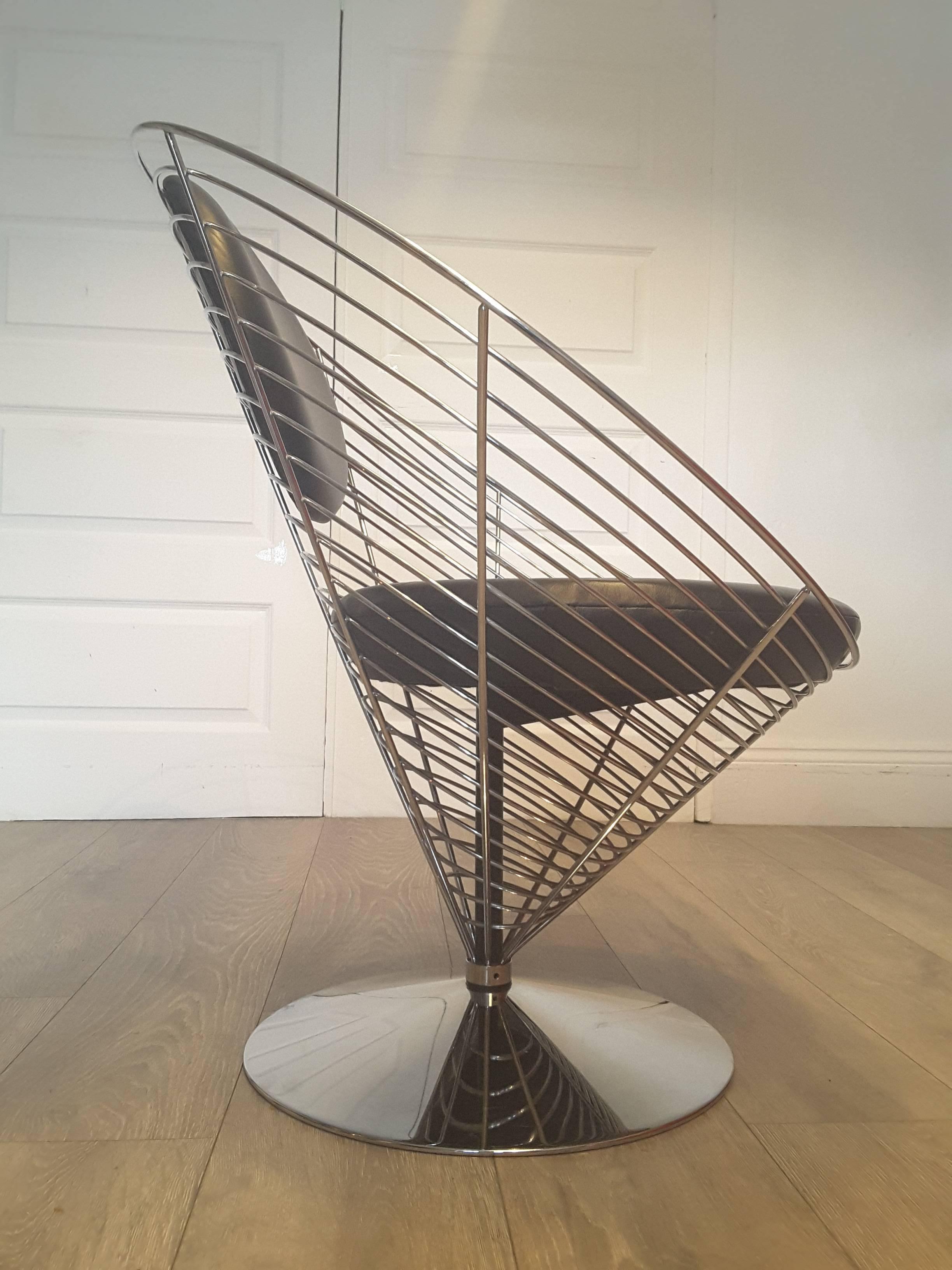 20th Century Mid-Century Modern Leather Wire Cone Swivel Chair by Verner Panton