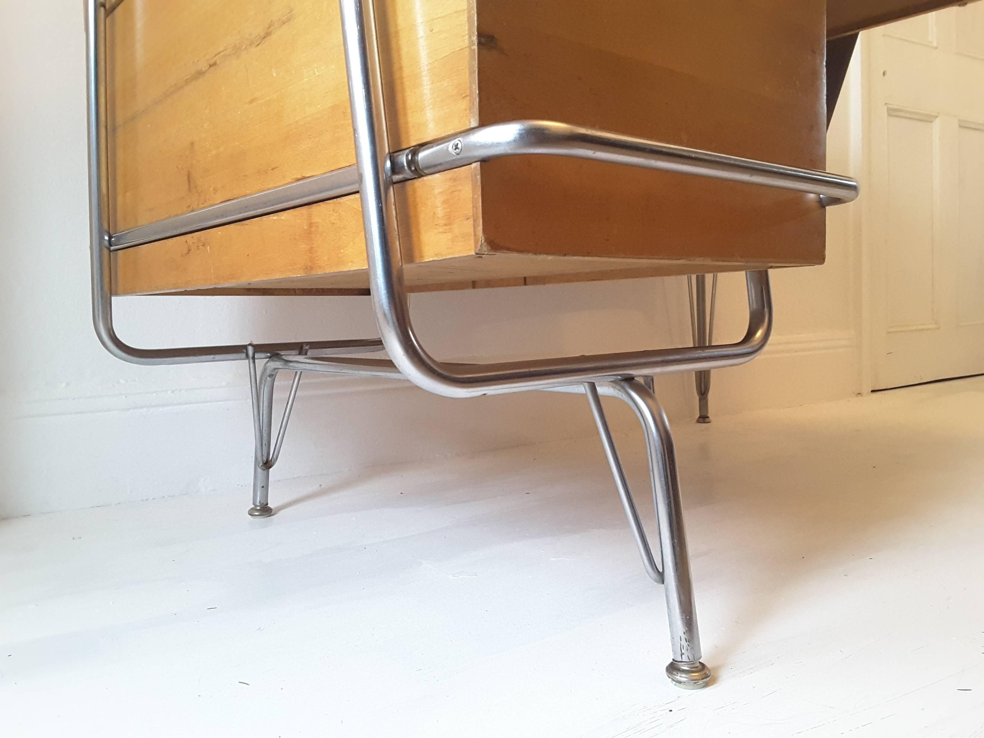 20th Century Mid-Century Modern Trimline Desk by KEM Weber for Heywood Wakefield