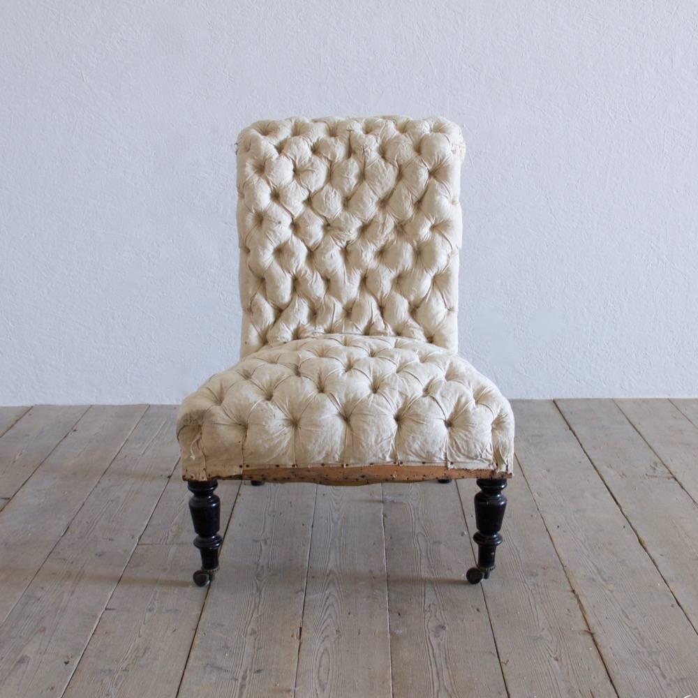 Cotton Buttoned Slipper Chair