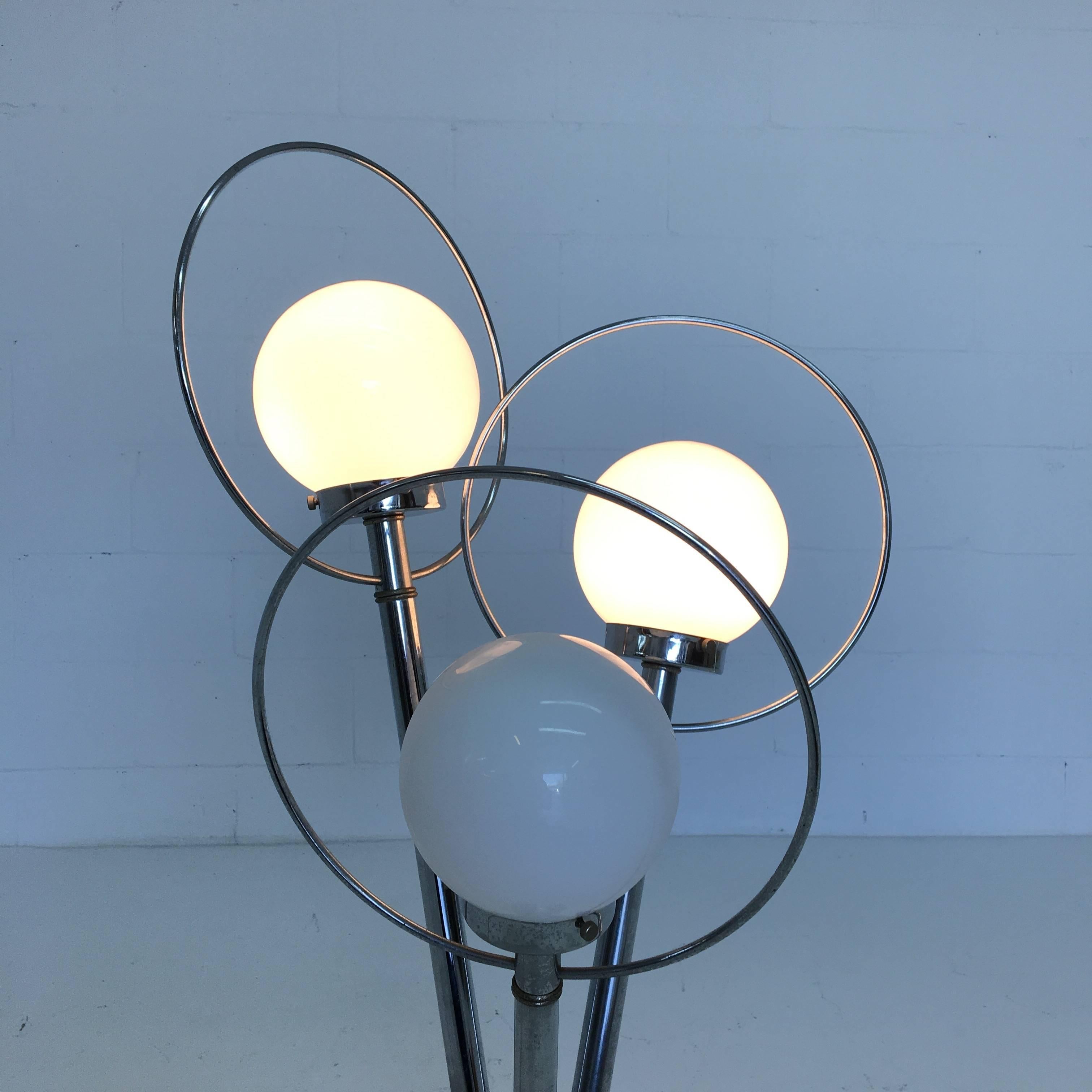 Mid-Century Modern Sonneman Three-Bulbed Table Lamp in Chrome For Sale