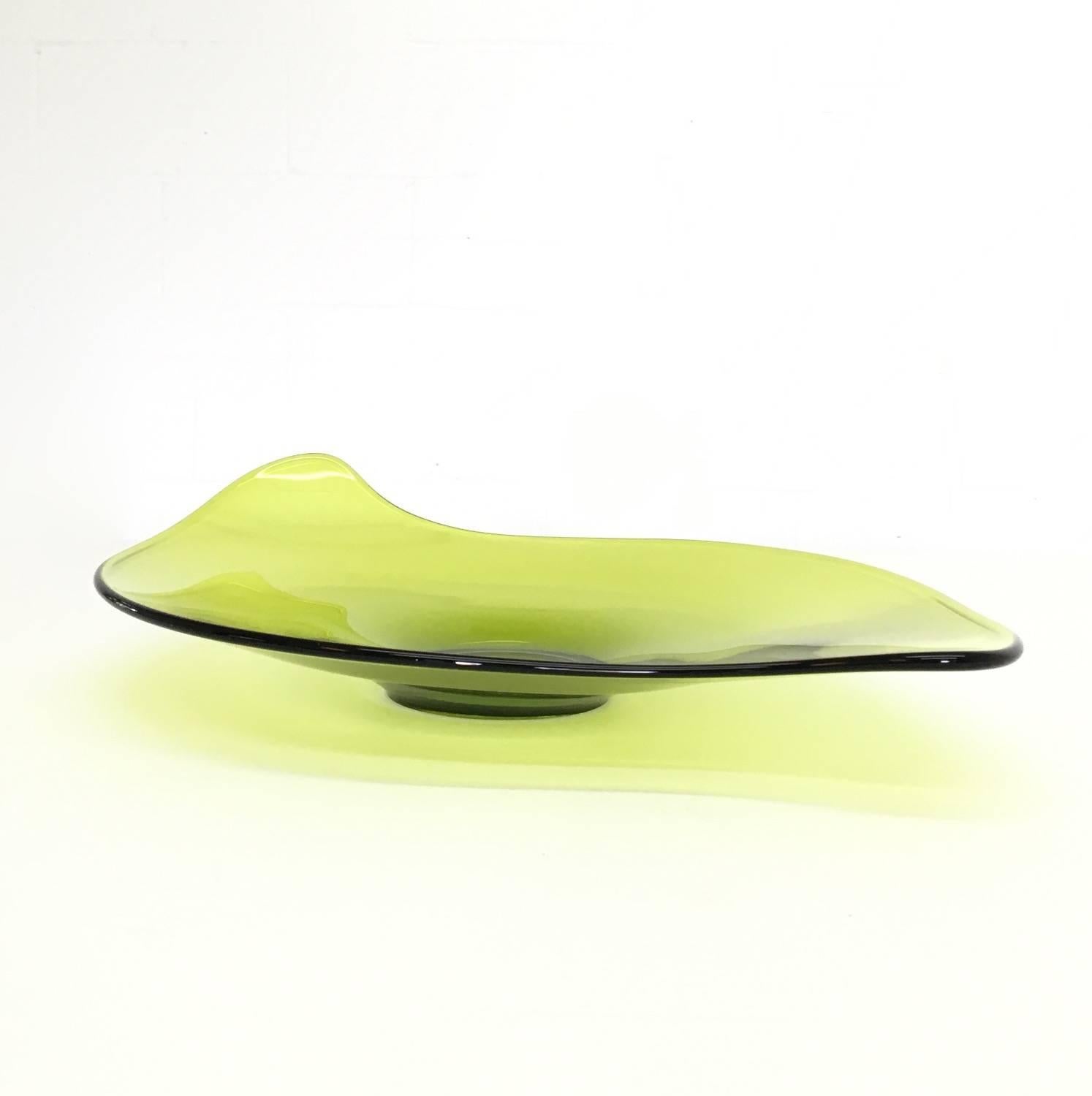Midcentury Green Boomerang Platter
Measurements: 11.5"W x 16"D x 2.5"H
