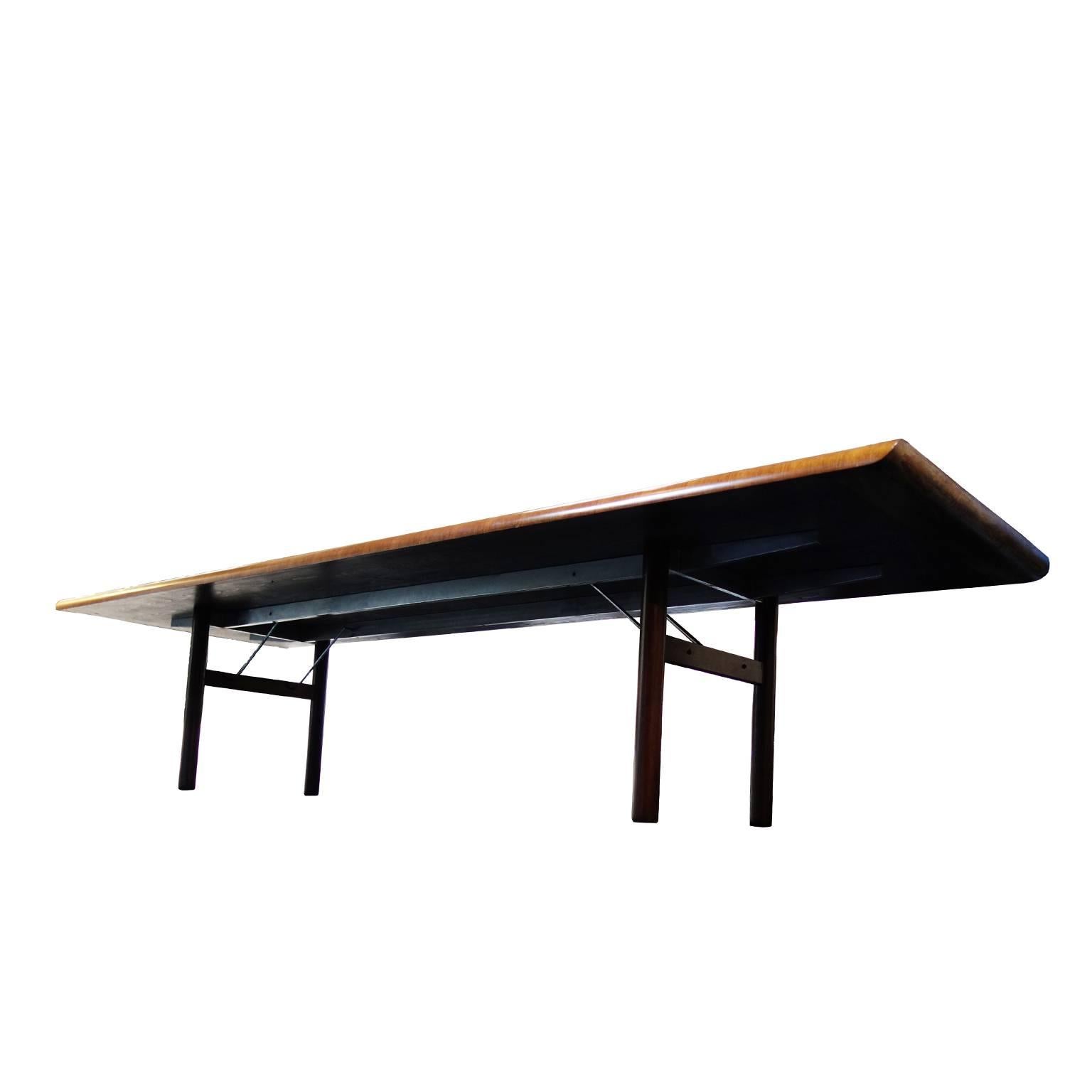 20th Century Exceptional Oversized Fluid Design Dining Table, circa 1960, Italy For Sale