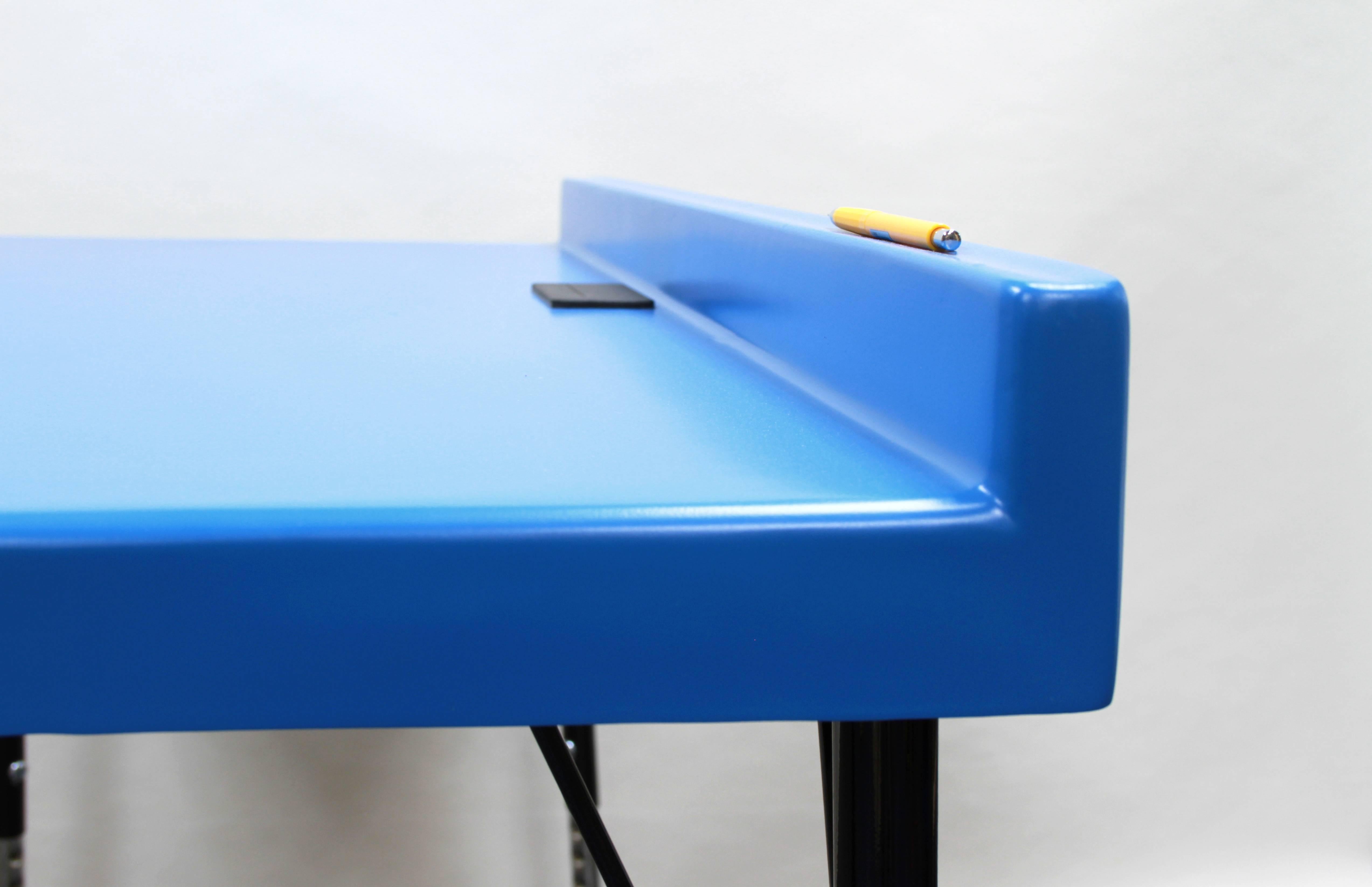 Hand-Crafted 104 Desk in Fiberglass with Powder Coated Steel Legs and Grommet