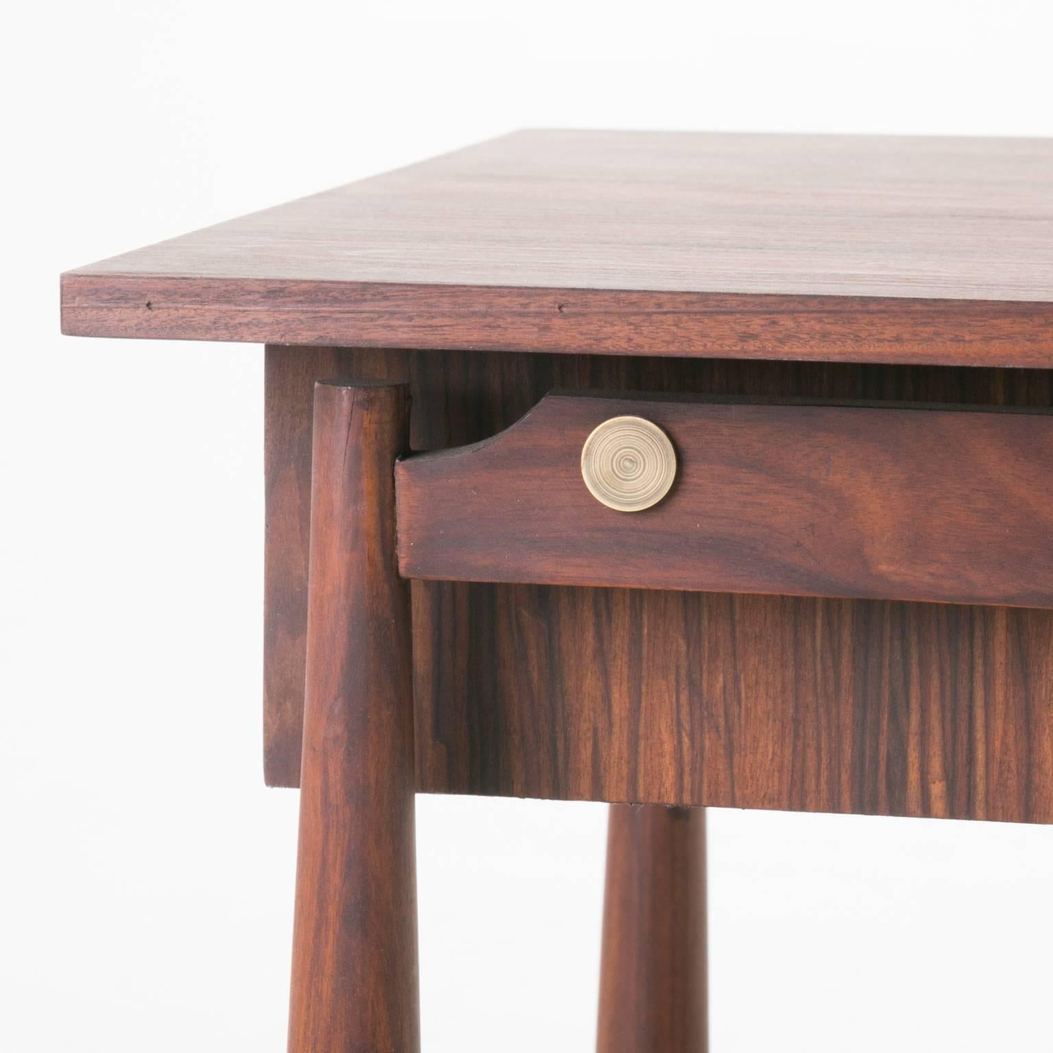 Pair of Brazilian Rosewood Nightstands with Sculptural Legs and Floating Drawer For Sale 2