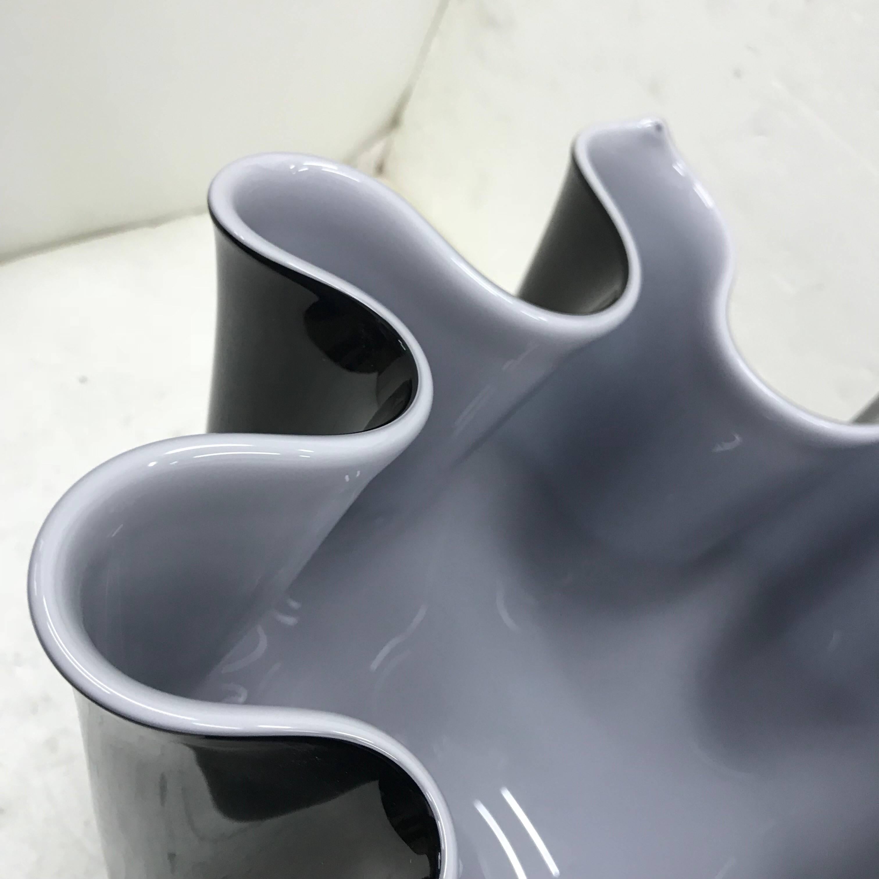 Venini vase black and white designed by Fulvio Bianconi, made in 1998, in perfect conditions, signed Venini '98.