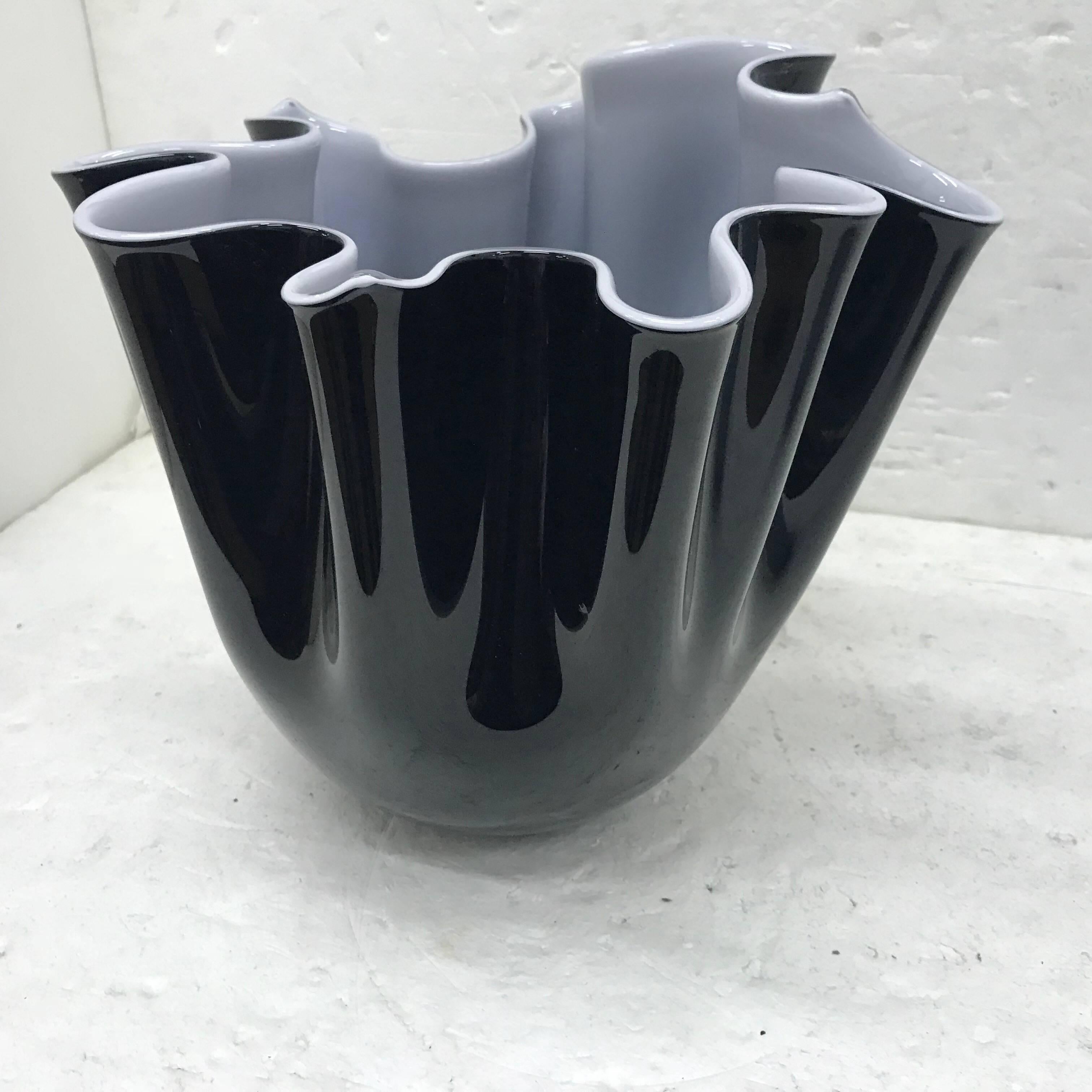 Mid-Century Modern Venini Black and White Vase Fazzoletto, 1998, Fulvio Bianconi