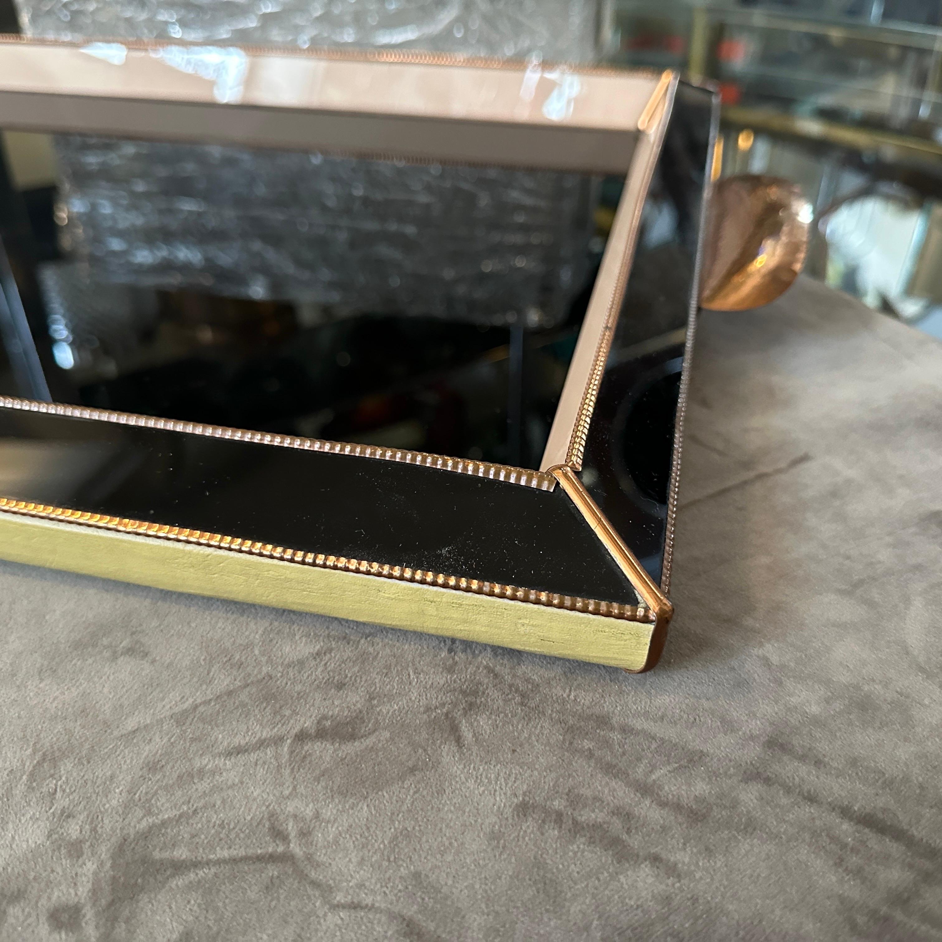 20th Century A High Quality 1930s Art Deco Copper and Glass Rectangular Italian Serving Tray For Sale