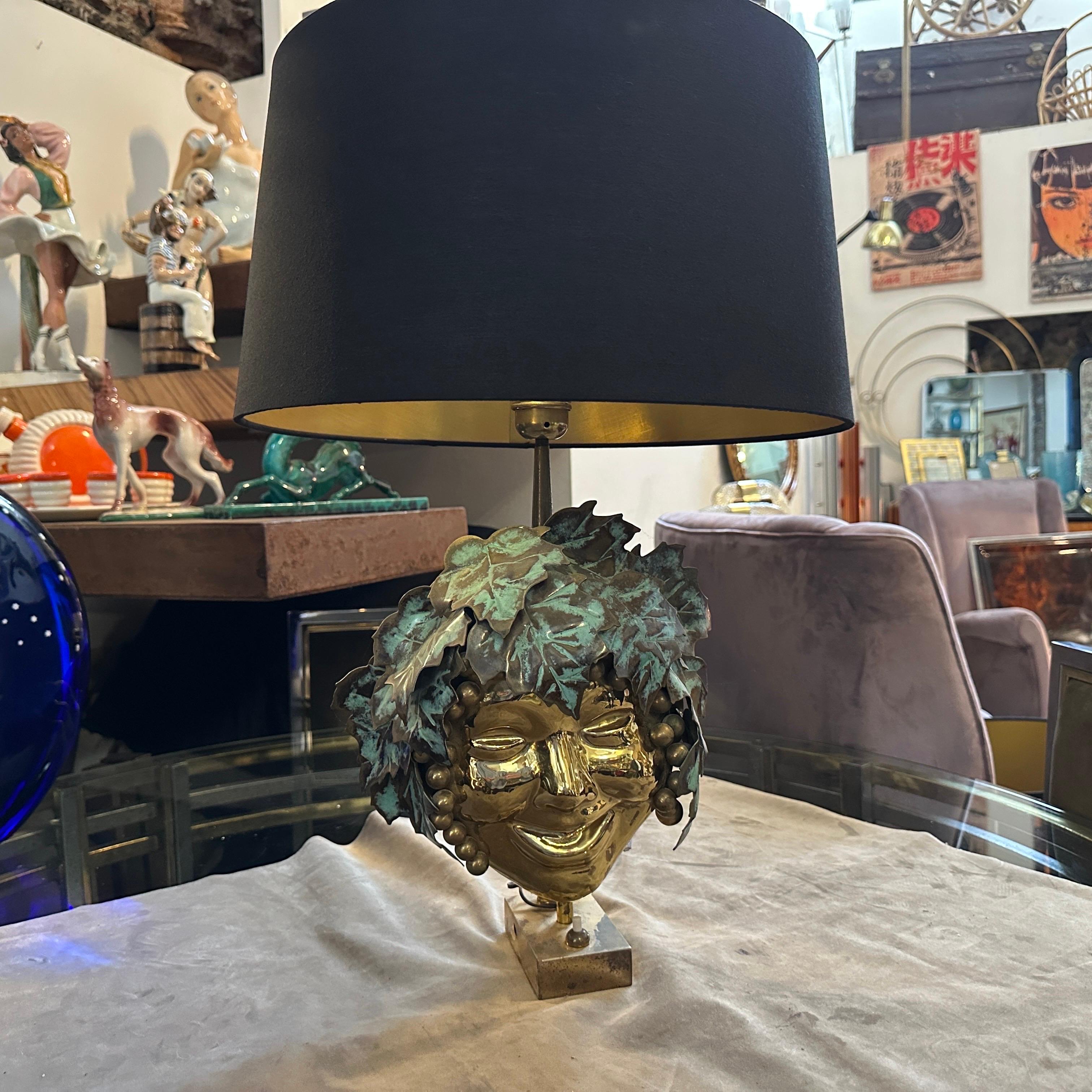 Lámpara de mesa Bacchus italiana de latón, moderna de mediados de siglo, años 70 en venta 11