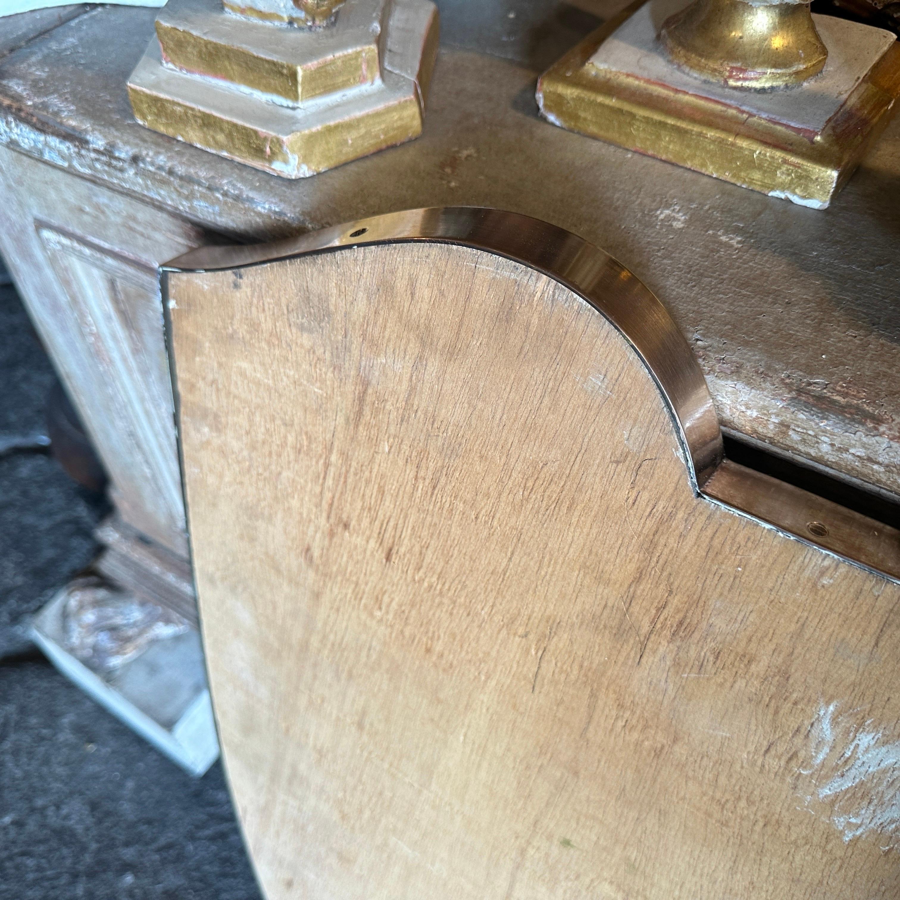 Espejo de pared italiano de latón macizo estilo Gio Ponti de mediados de siglo XX en venta 1