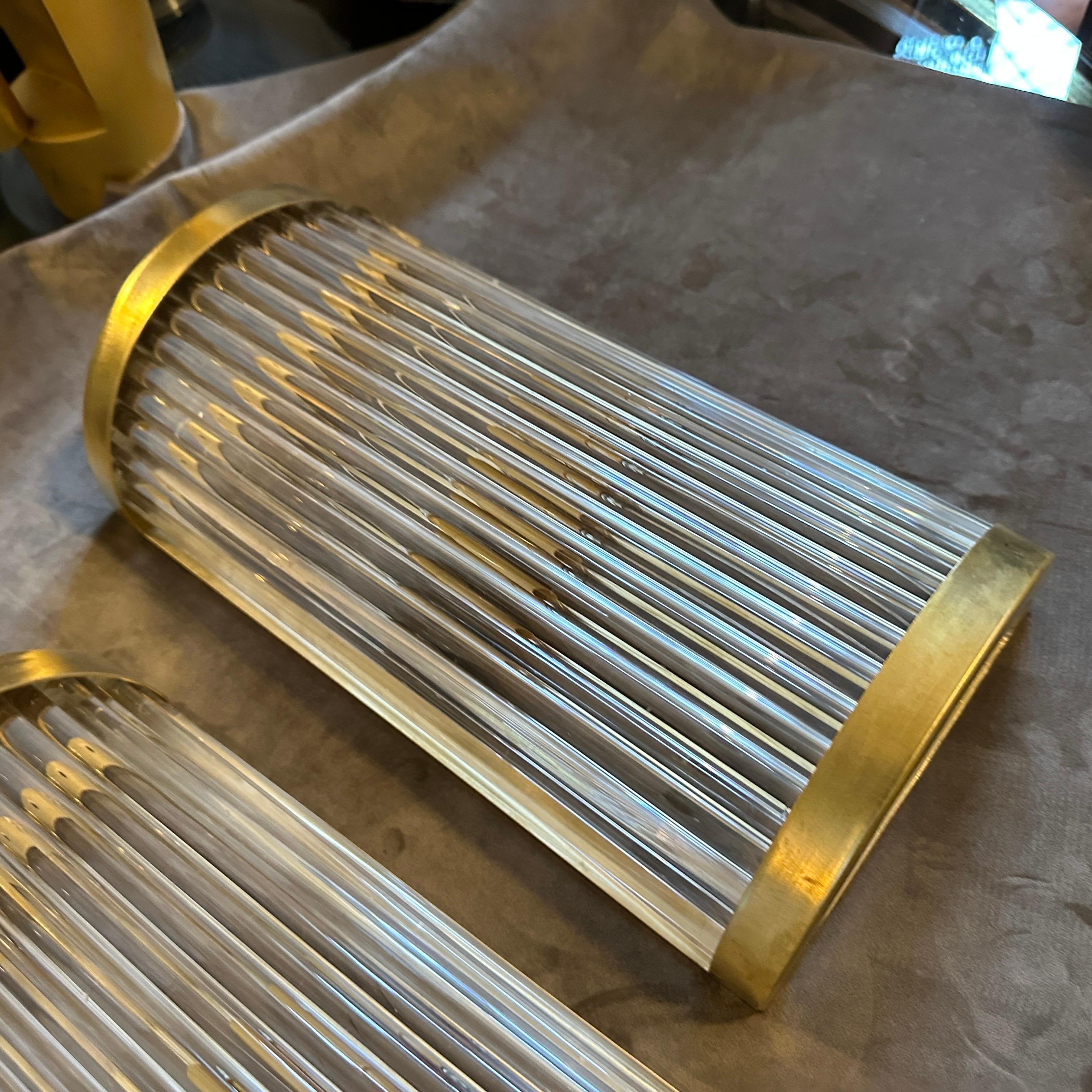 Dos Apliques de Pared Italianos de Latón y Cristal Modernos de Mediados de Siglo Estilo Sciolari en venta 5