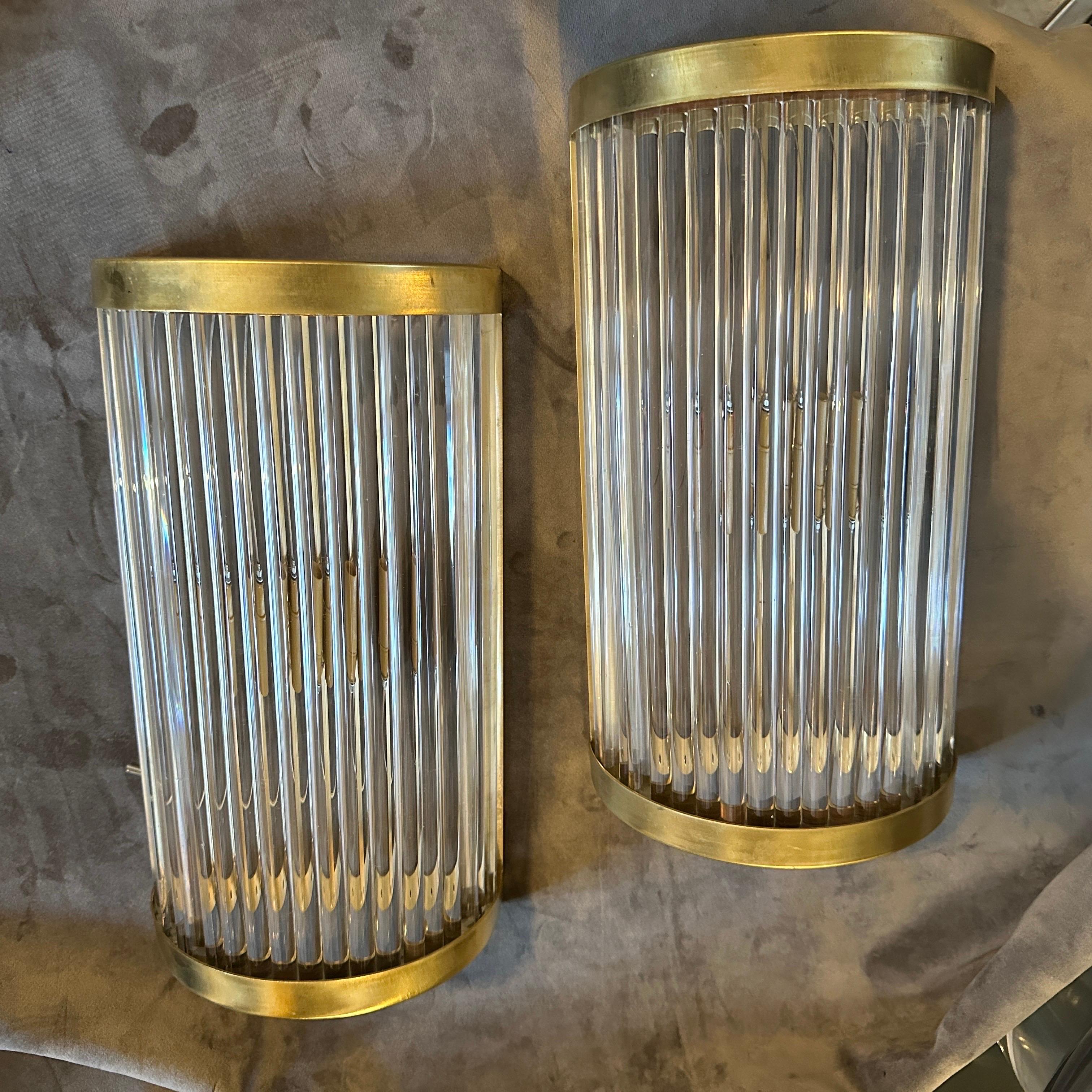 Dos Apliques de Pared Italianos de Latón y Cristal Modernos de Mediados de Siglo Estilo Sciolari en venta 6