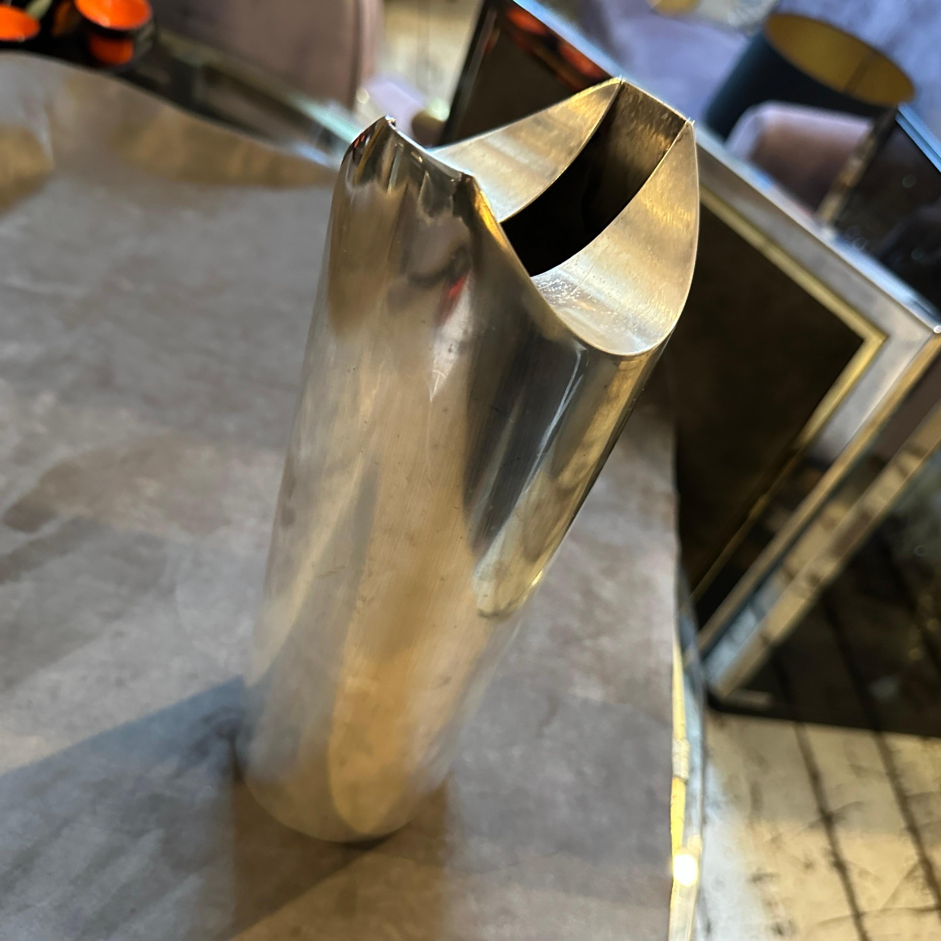 1970s Minimalist Silver Plated Sculptural Vase designed by Lino Sabattini For Sale 2