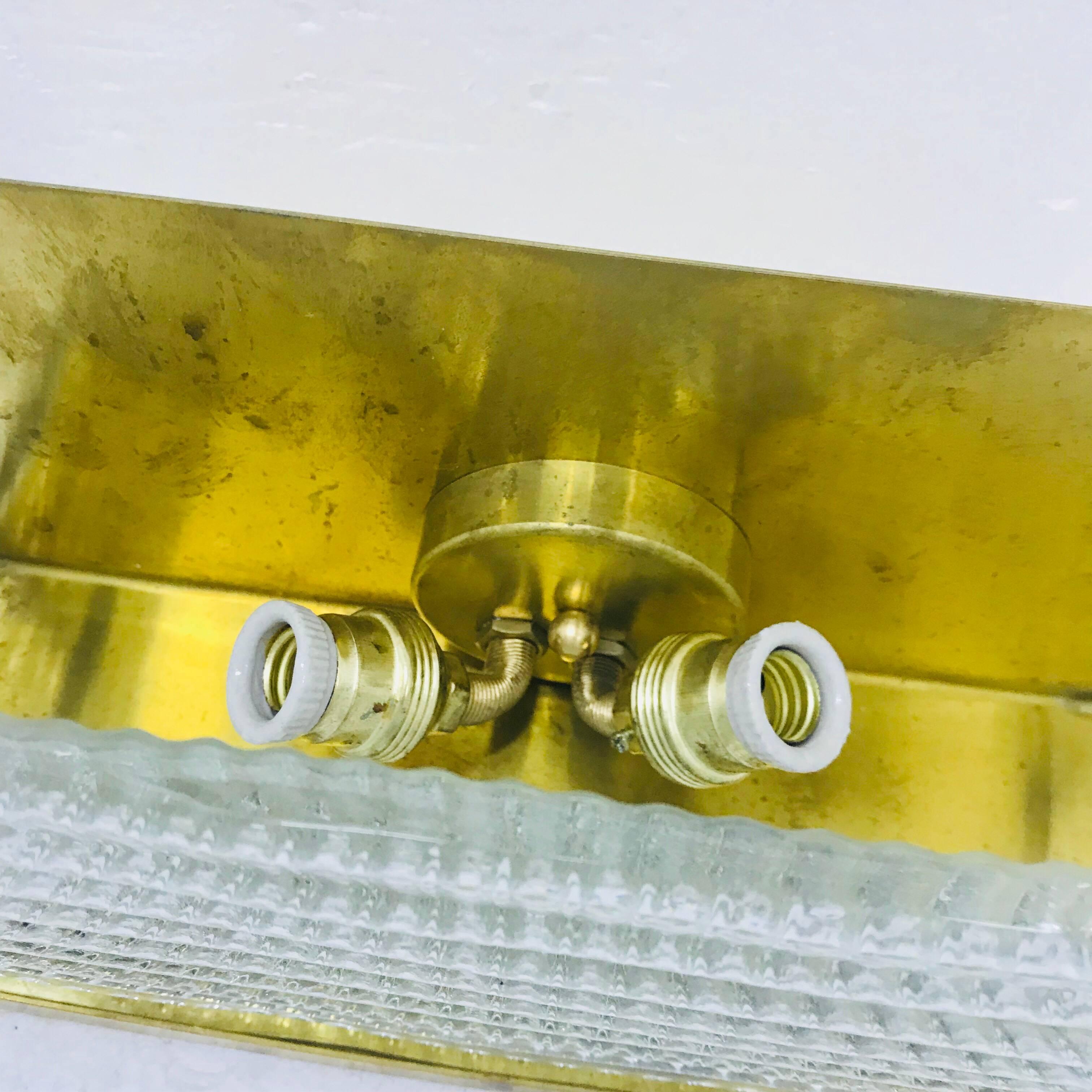 20th Century Two Mid-Century Modern Italian Brass and Glass Rectangular Wall Sconces, 1970