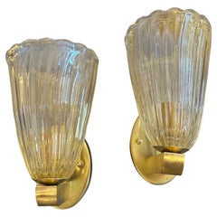 Due lampade da parete in vetro di Murano e ottone in stile Barovier anni '90 e metà del secolo scorso