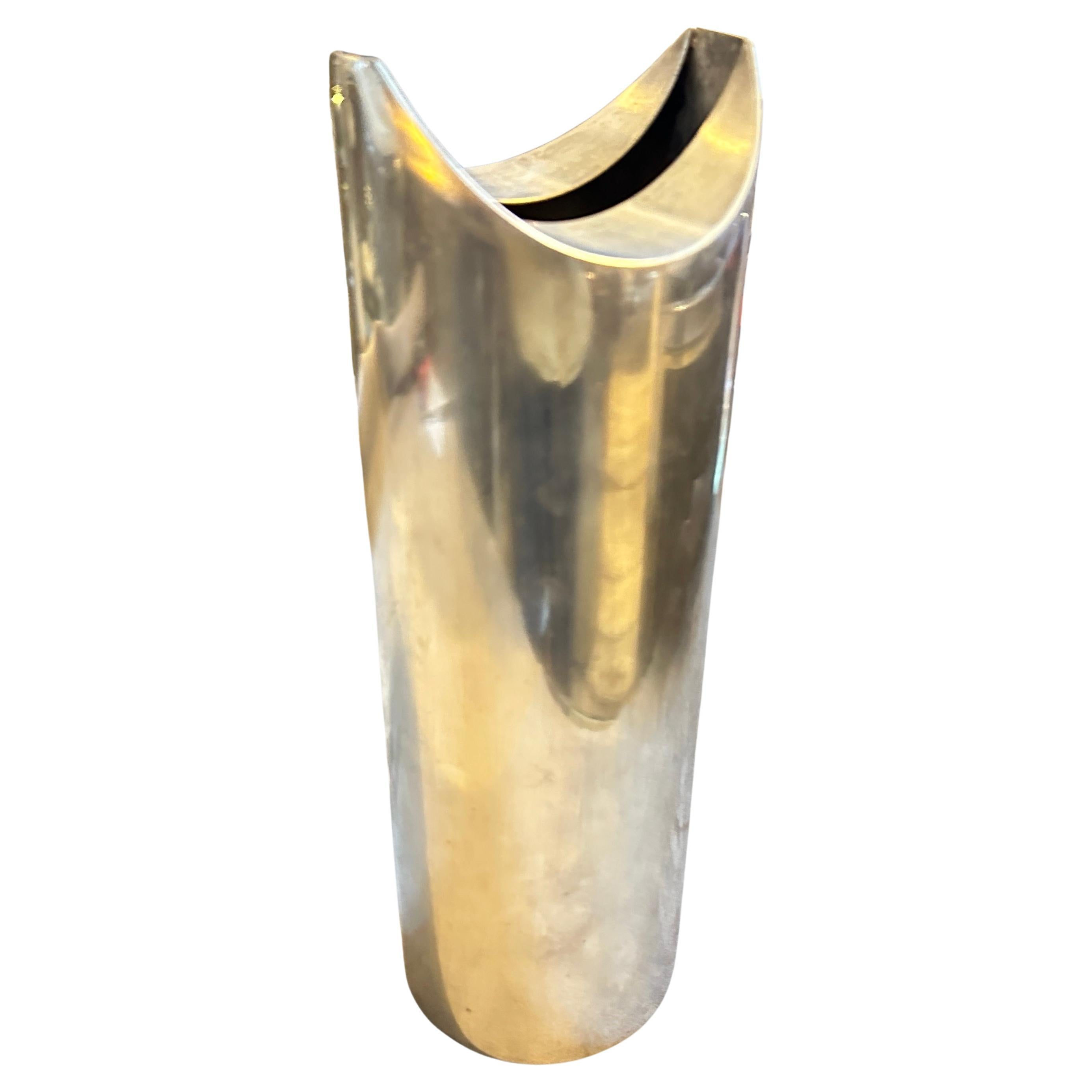 1970s Minimalist Silver Plated Sculptural Vase designed by Lino Sabattini For Sale