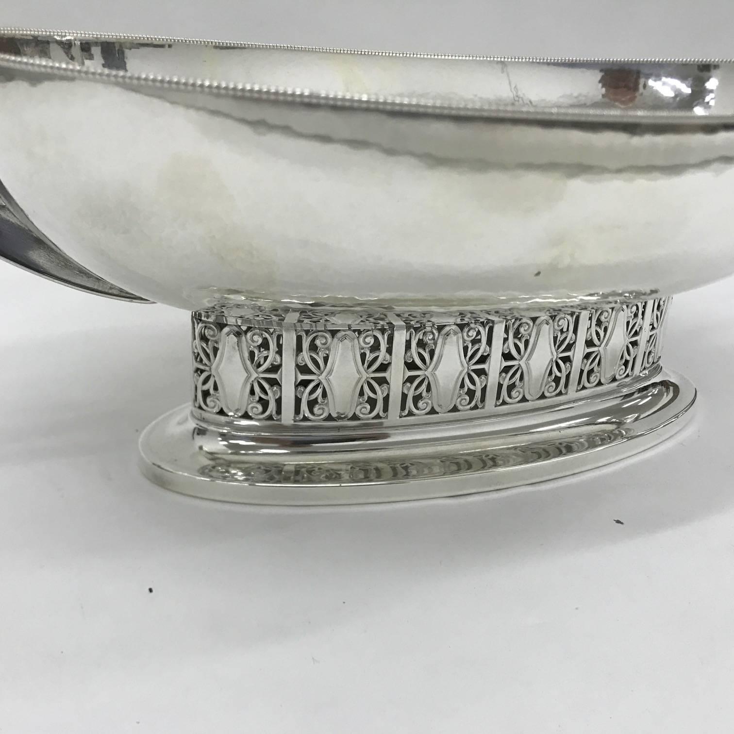 W.M.F. Bowl in Silver Plate, Secessionist Style In Excellent Condition In Aci Castello, IT