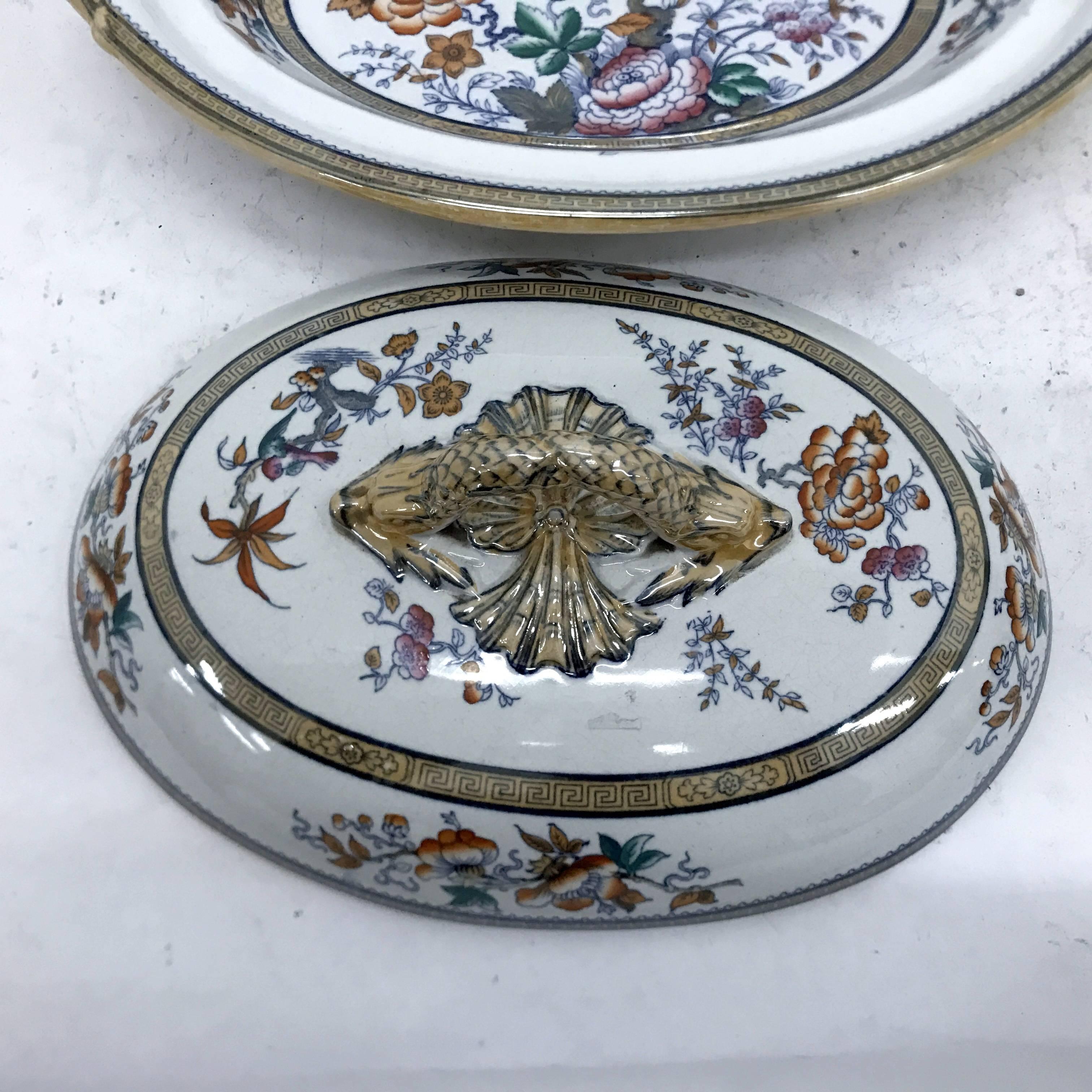 Victorian British Oval Ceramic  Soup Tureen, 1842-1883 In Excellent Condition In Aci Castello, IT