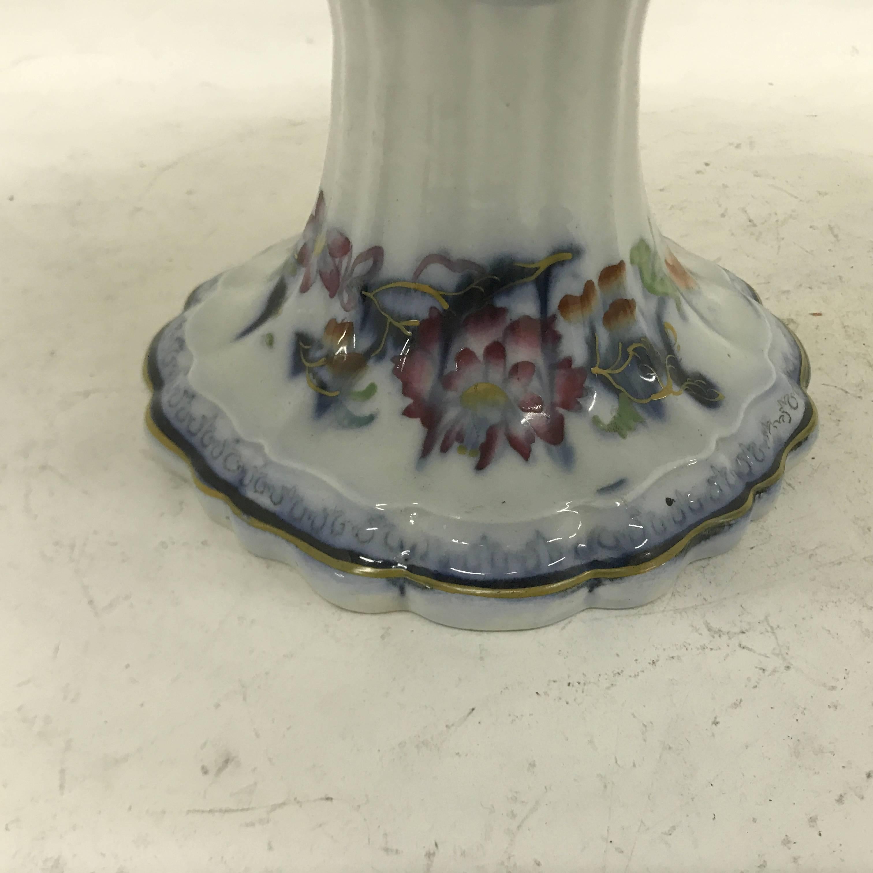 Victorian centerpiece, marked semi China, decorated with oriental flowers, in perfect conditions.