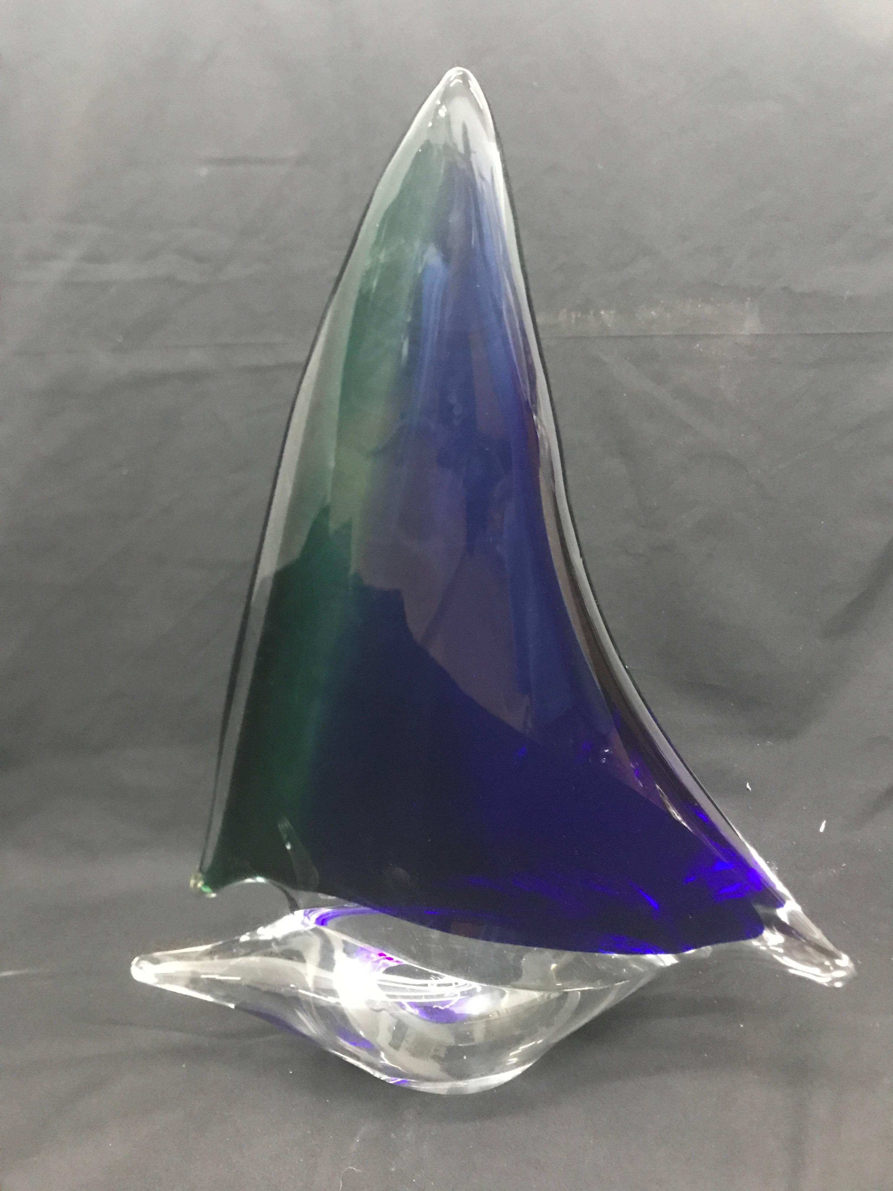 Vintage Murano glass sail boat piece, made in the 1970s. Excellent conditions. Signed GIN...V Murano, is made with the submerged glass technique. Murano is a small island in the lagoon of Venice, where the art of glassmaking has more than 700 years