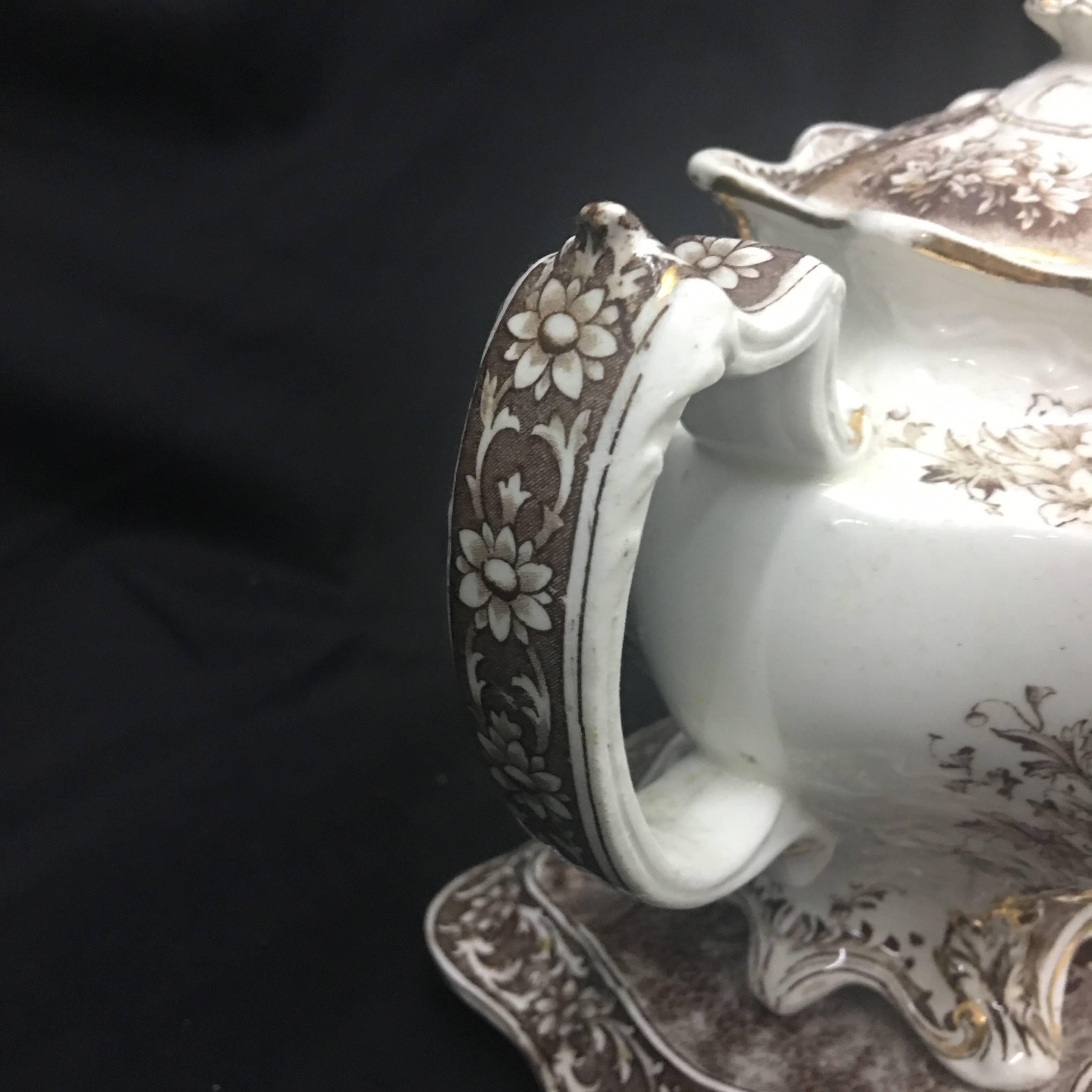 Great Britain (UK) Victorian Ceramic Tea Pot, circa 1870
