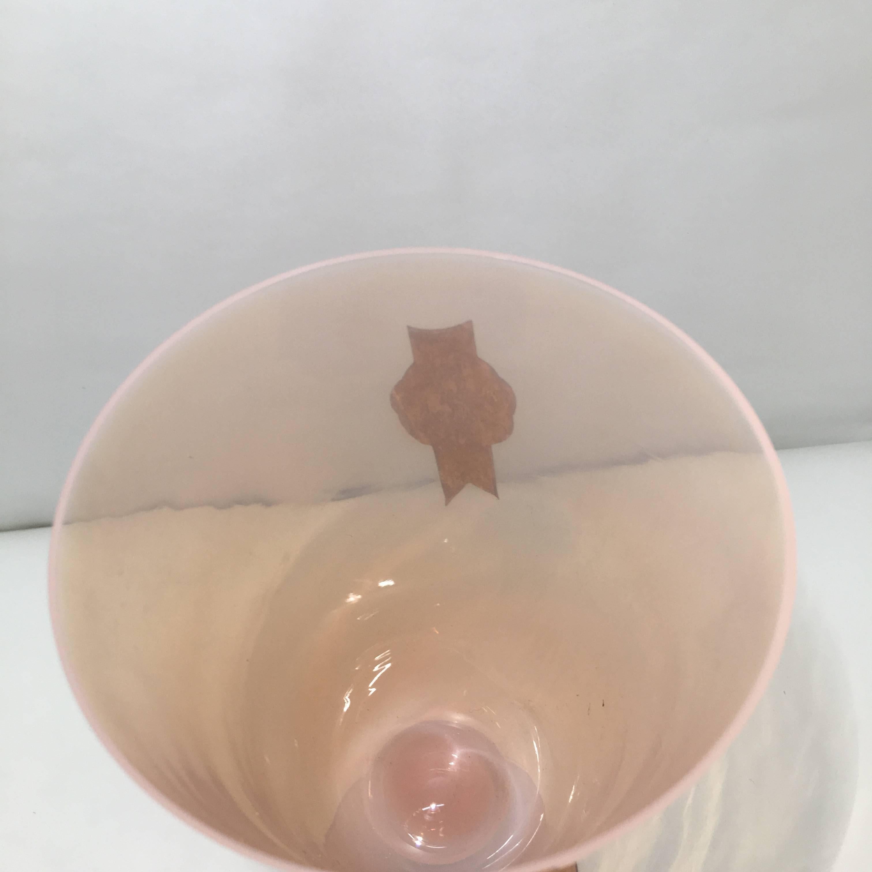 1930 Art Decó Copa rosa de cristal de Murano de Vincenzo Nason & Cie Italiano en venta