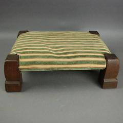 Antique Arts & Crafts Gustav Stickley Oak Upholstered Gout Stool, circa 1905