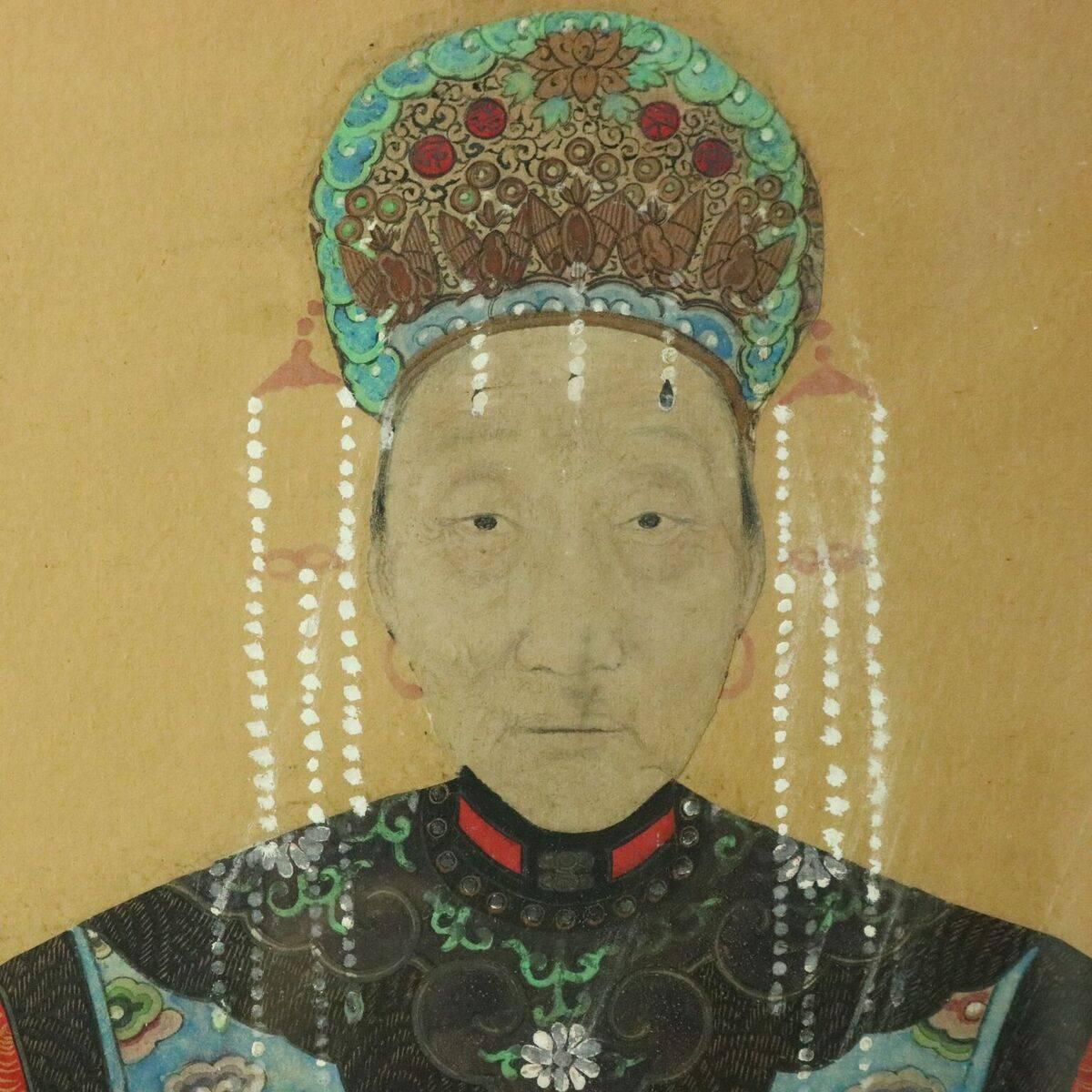 Antique large and finely painted Chinese ancestral portrait in color, gilt and ink presented in
giltwood, circa 1890

Measures: 38.25