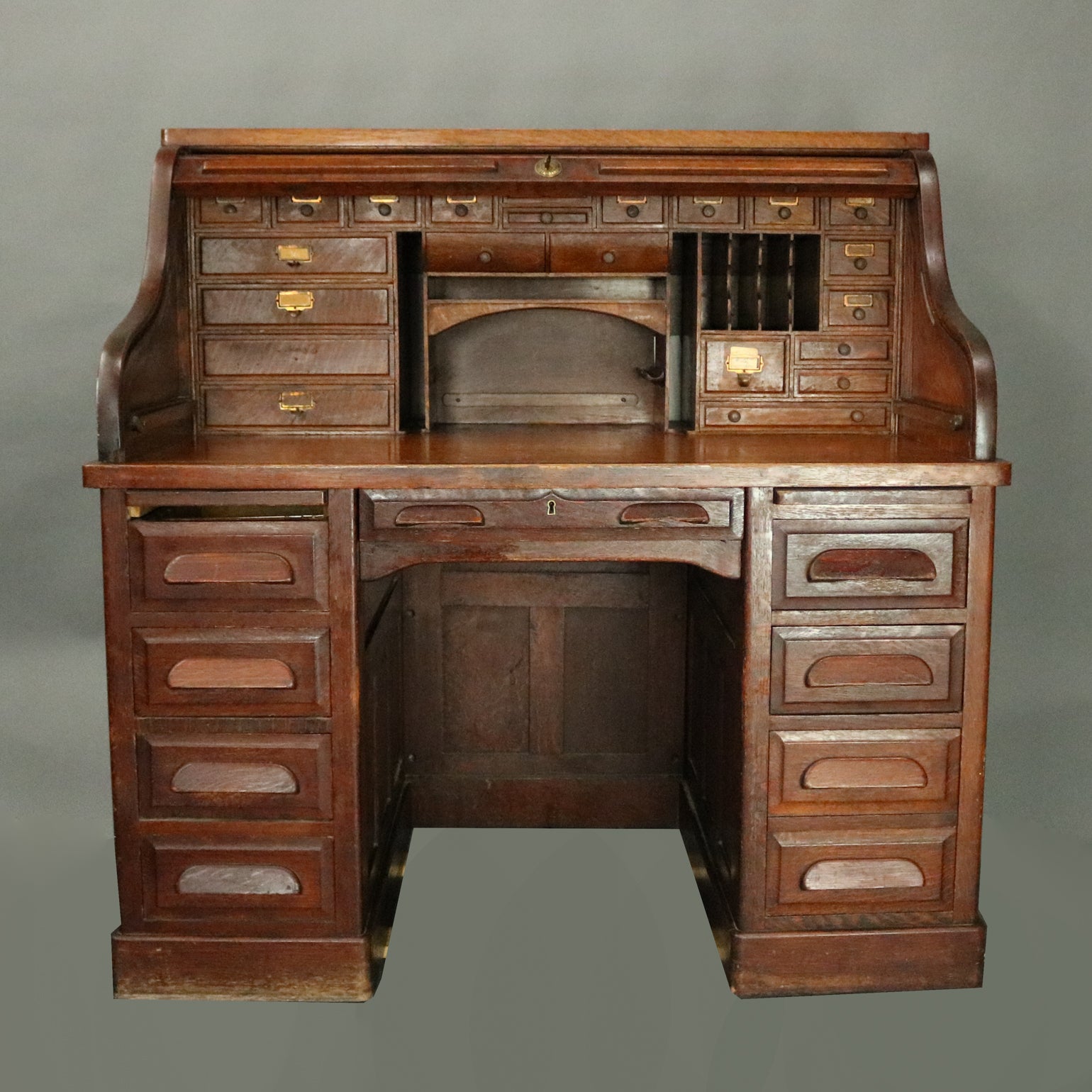 Antique Standard Furniture Co Oak Raised Panel Roll Top Desk