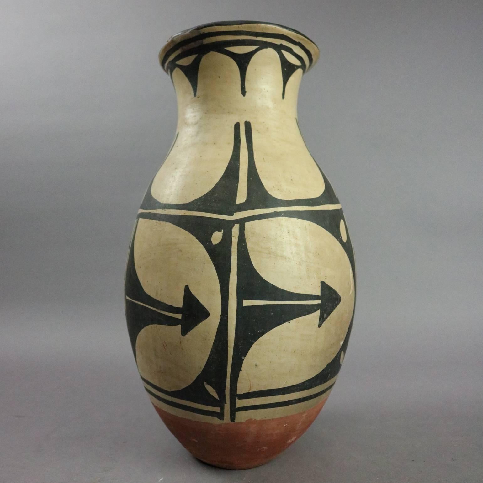 Hand-Crafted Antique Native American Indian Acoma Decorated Clay Pottery Jar/Vase, circa 1900