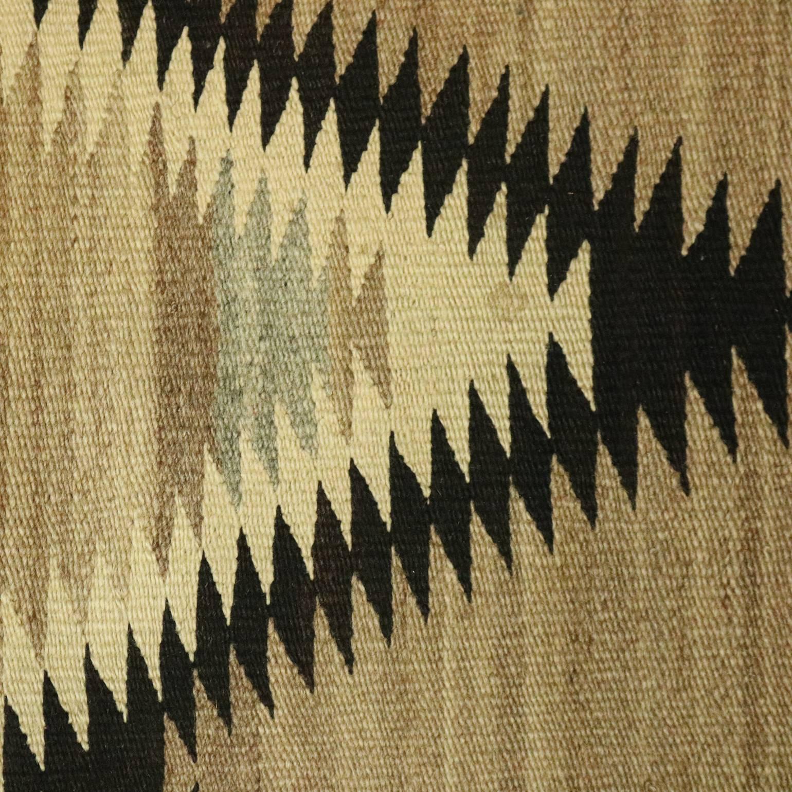 Hand-Woven Antique Native American Indian Handwoven Eye Dazzler Wool Rug, circa 1900